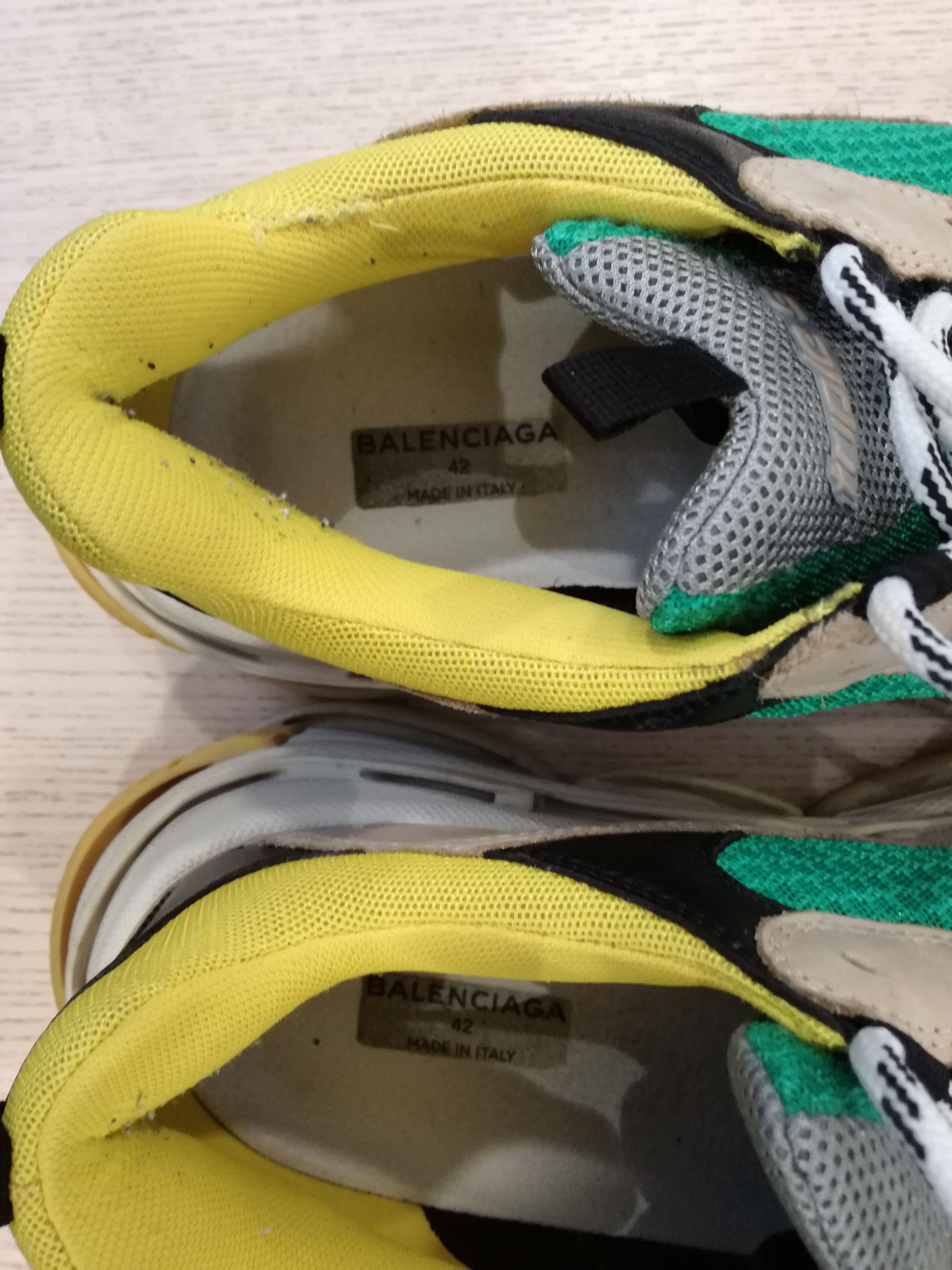 Balenciaga Made in Italy Triple S OG Curry Size 42 Size US 9 / EU 42 - 8 Thumbnail
