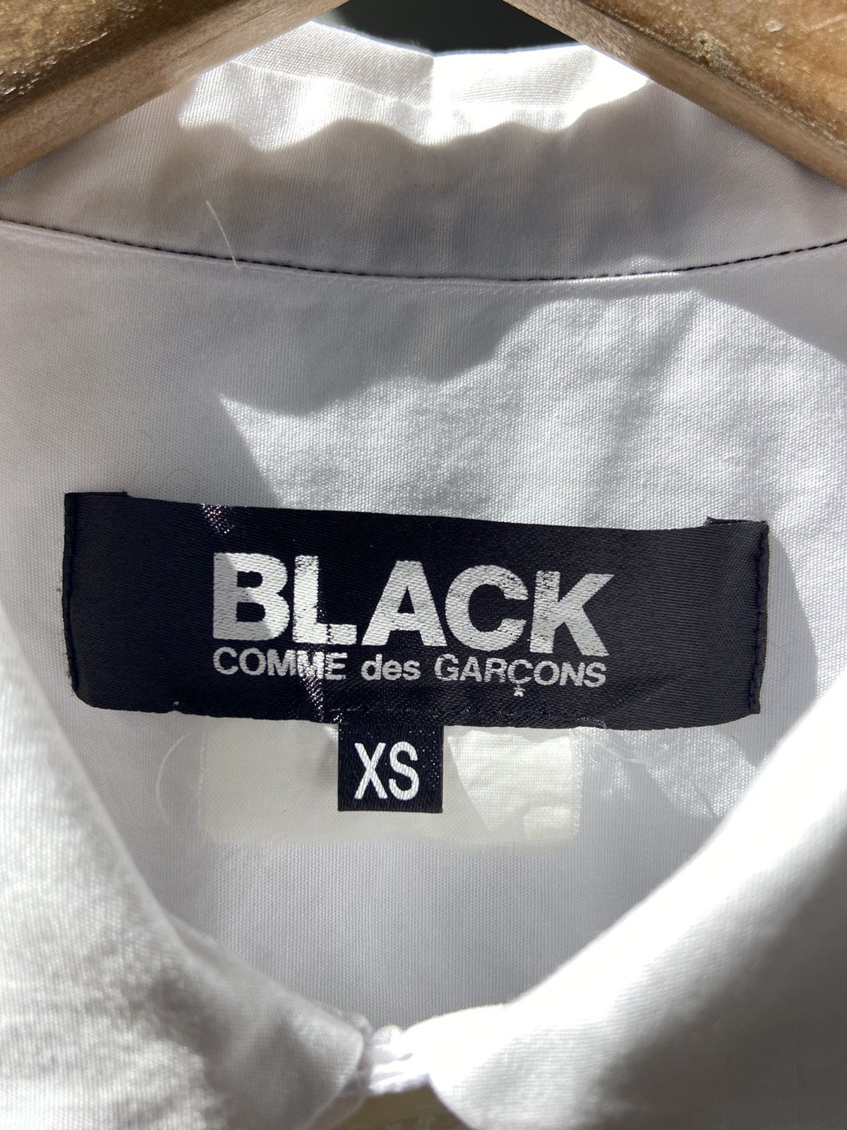 Comme des Garcons Comme des Garcons BLACK curve white shirt Size XS / US 0-2 / IT 36-38 - 4 Thumbnail