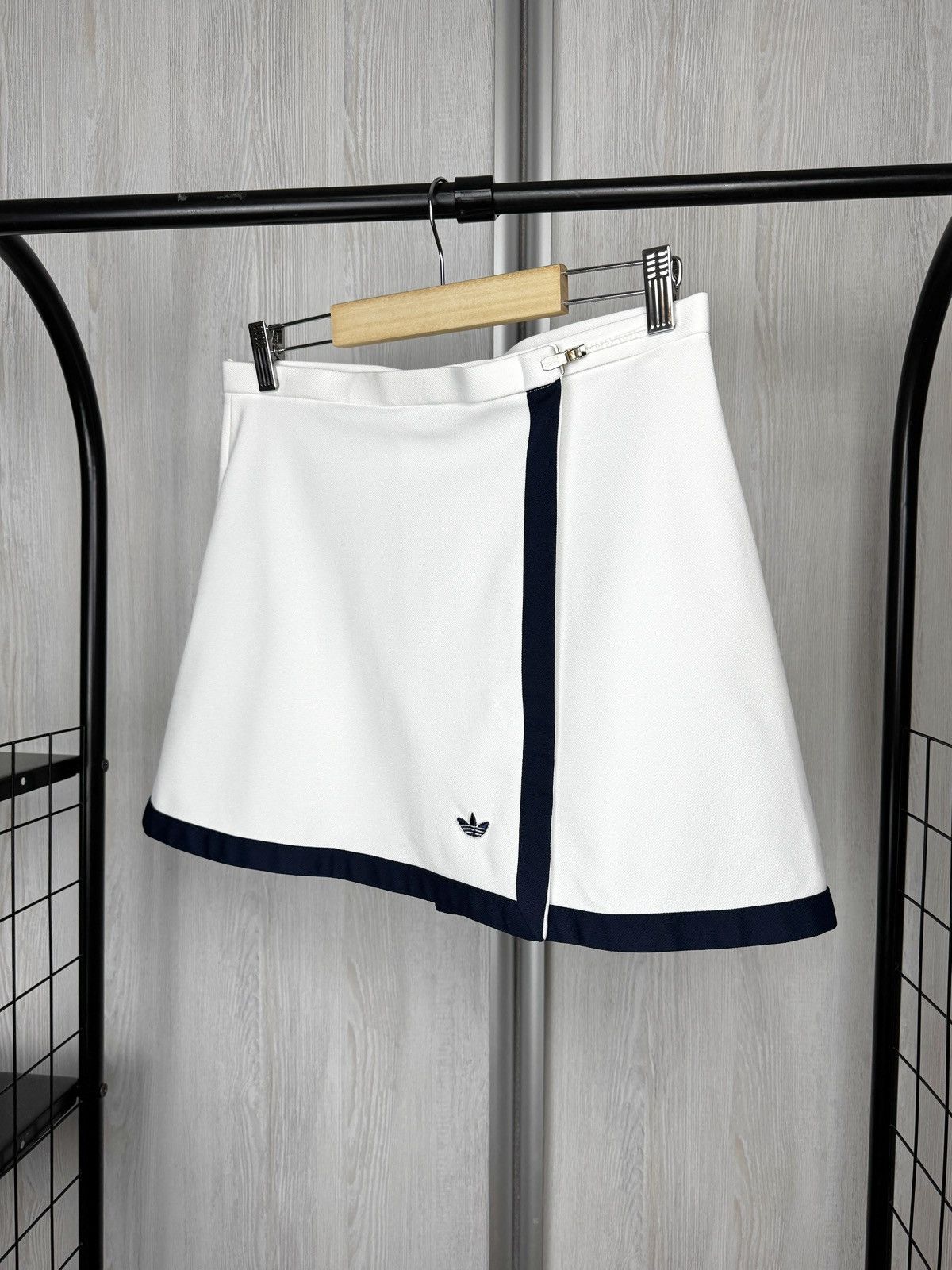 Adidas 80’s Adidas Vintage Retro Tennis Skirt Made In Japan Size 34" / US 12 / IT 48 - 3 Thumbnail