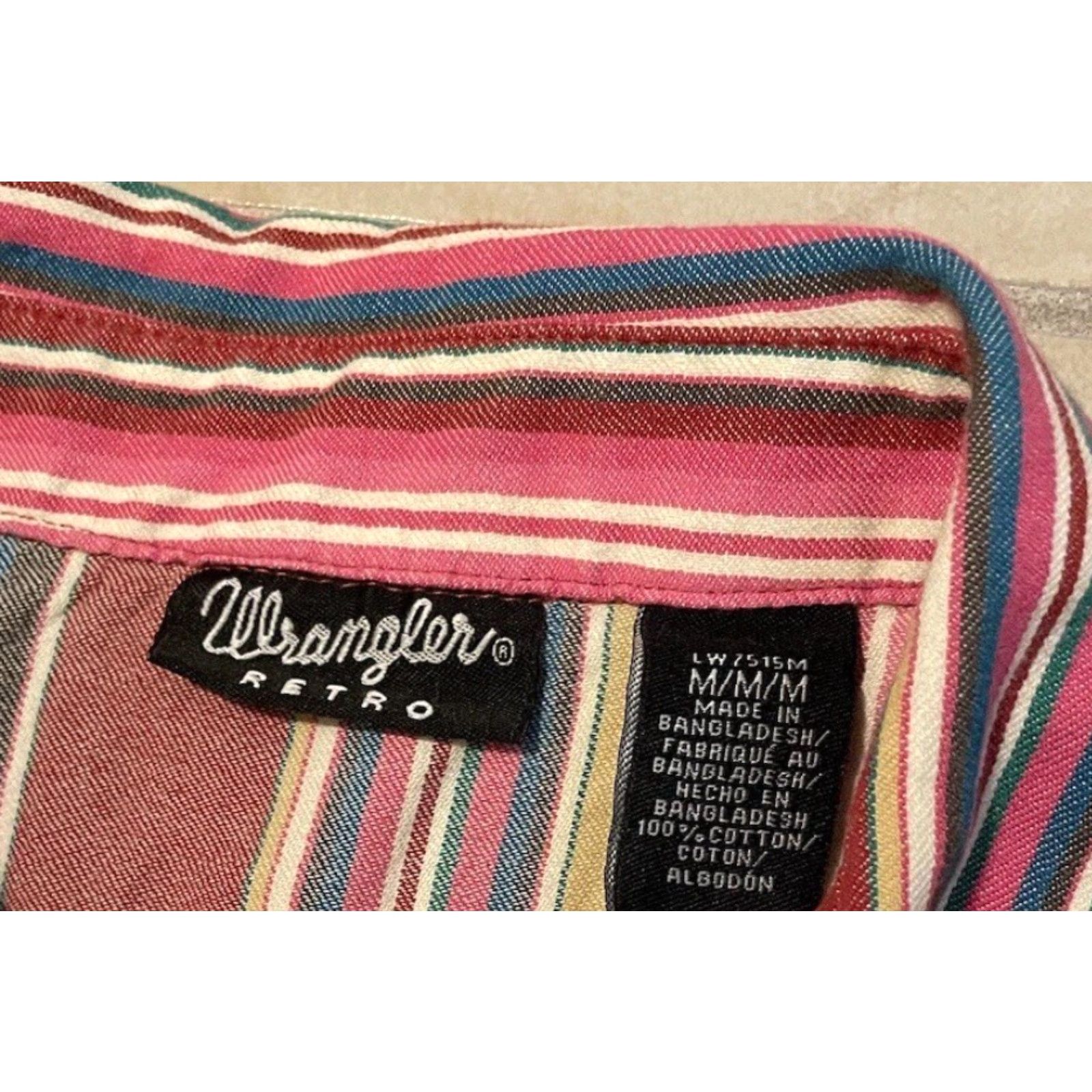 Wrangler VINTAGE Wrangler Striped Pearl Snap Shirt M Western Cowboy Aztec Grunge AOP 90s Y2K Mens Size US M / EU 48-50 / 2 - 6 Thumbnail