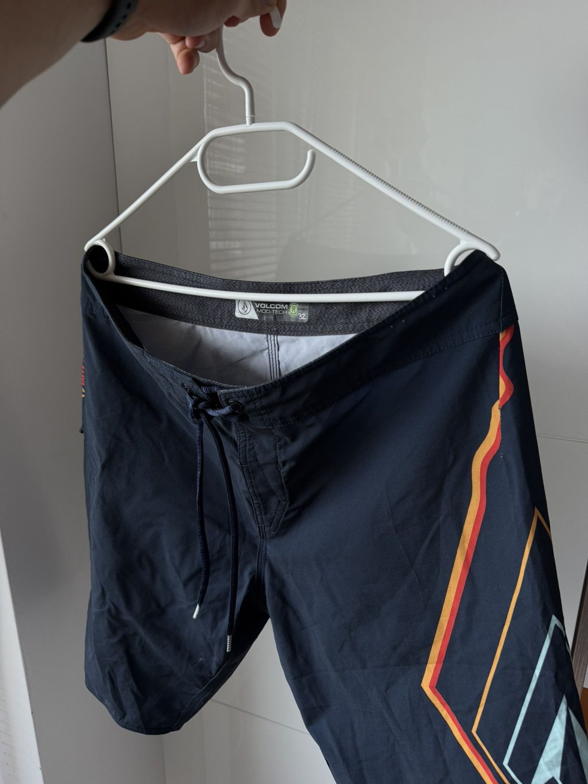Volcom Volcom Mod Tech Repreve Big Logo Shorts Size US 32 / EU 48 - 3 Thumbnail