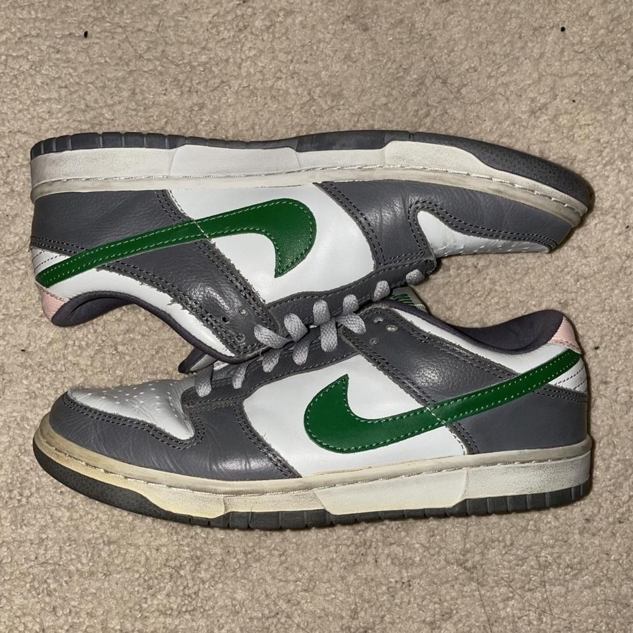 Nike Nike vintage 2003 grey green dunk shoe Size US 7.5 / EU 40-41 - 1 Thumbnail