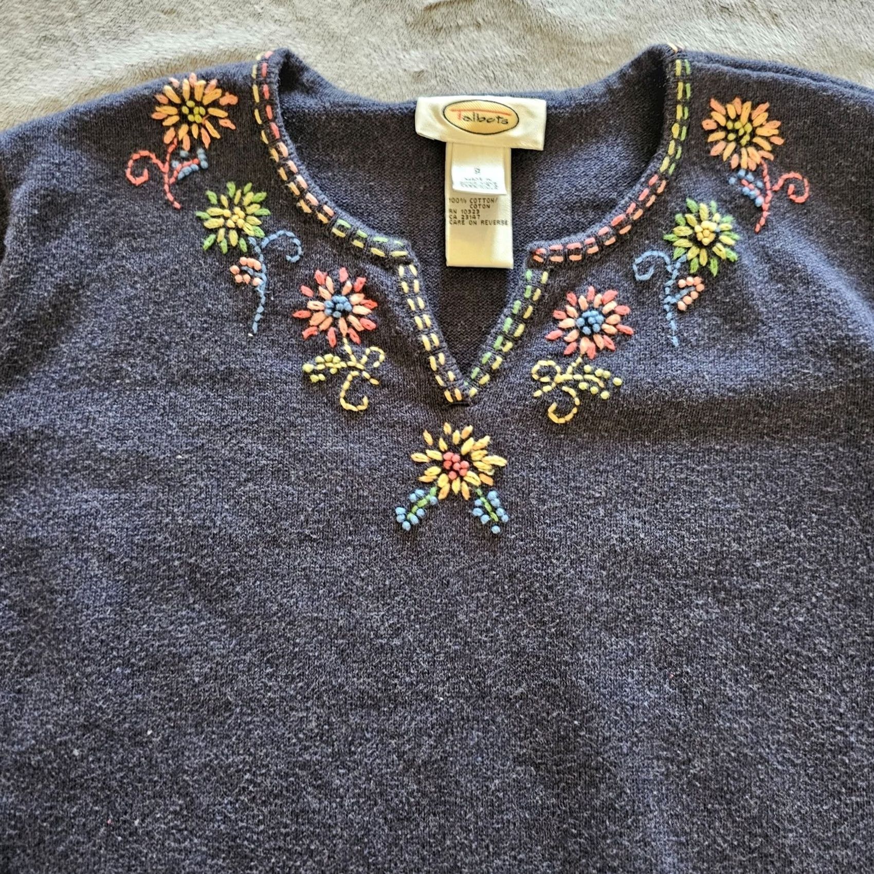 Talbots Talbots Sweater Top Womens 8 Blue Knit Rainbow Embroidered Flowers Long Sleeve V-Neck Pullover Size M / US 6-8 / IT 42-44 - 2 Thumbnail