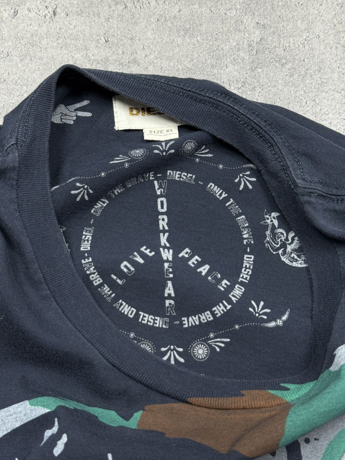 Diesel Avant Garde T-shirt Diesel Big ligo Peac Streetwear Realtree Size US XL / EU 56 / 4 - 4 Thumbnail