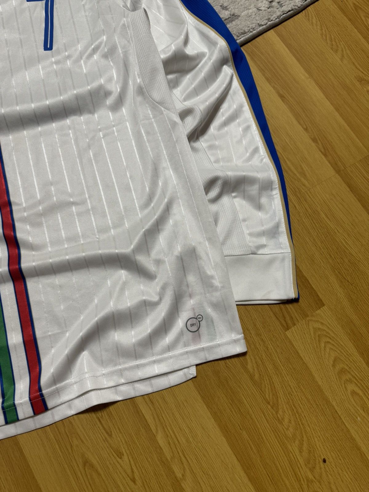 Puma Puma Simone Zaza Italy Long Sleeve Away Jersey 2015/16 Size US L / EU 52-54 / 3 - 6 Thumbnail
