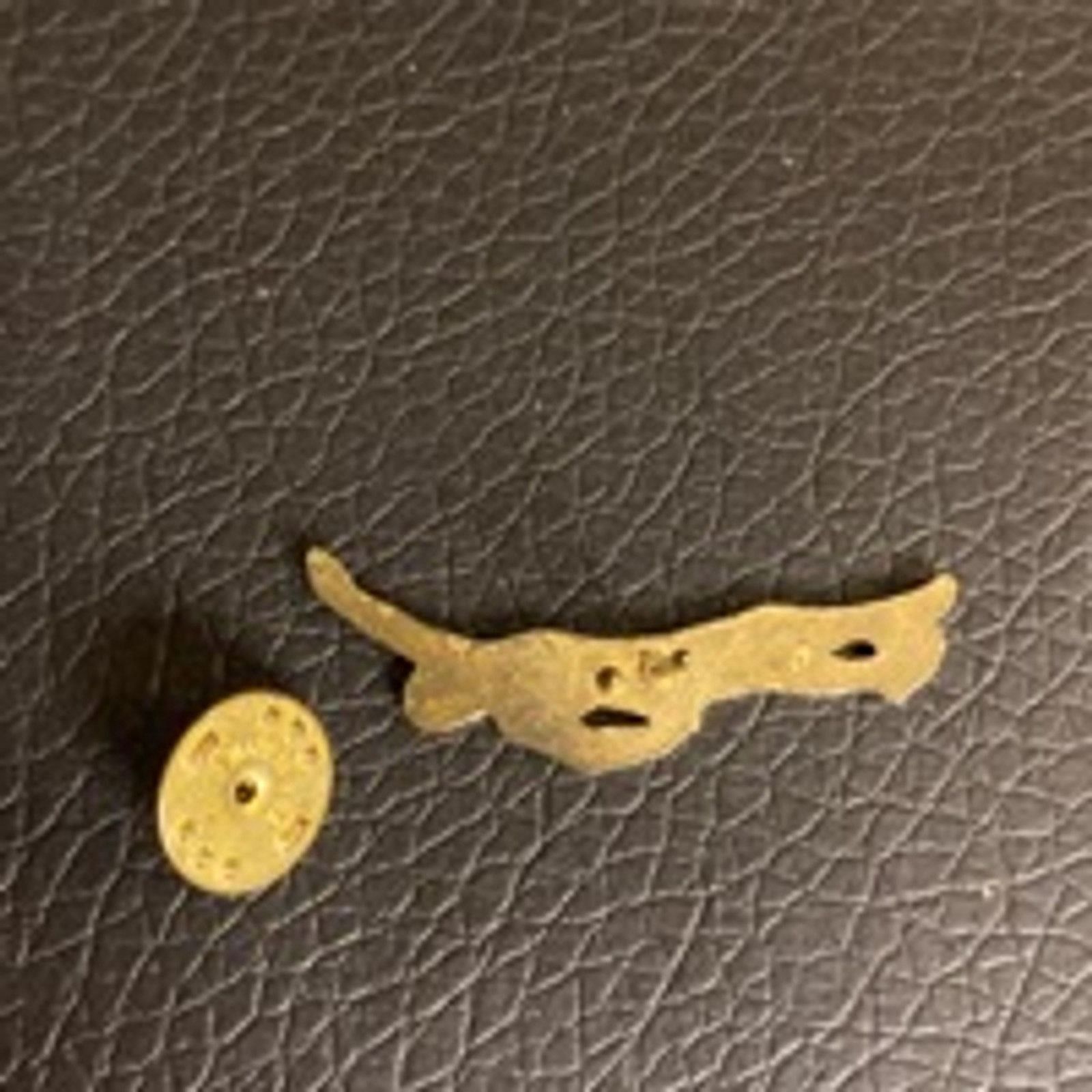 Vintage Vintage Gold Tone Swimmer Brooch Pin 1.75” Sports Retro Size ONE SIZE - 4 Thumbnail