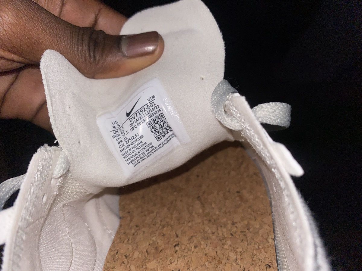 Nike Off white Nike waffles Size US 9.5 / EU 42-43 - 10 Thumbnail