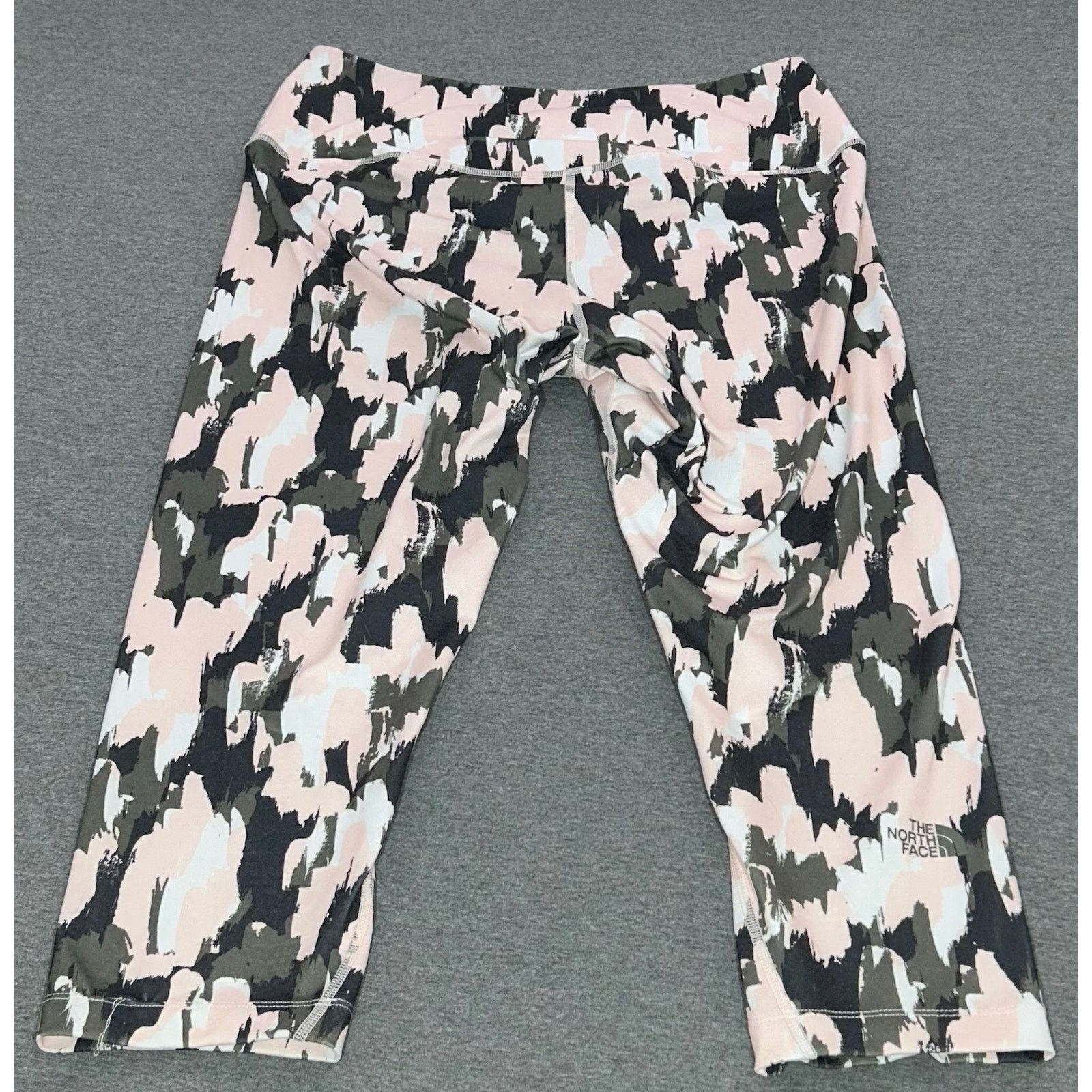 The North Face The North Face | Athletic Camo Capri Cropped Leggings | XL Size 22" - 2 Thumbnail