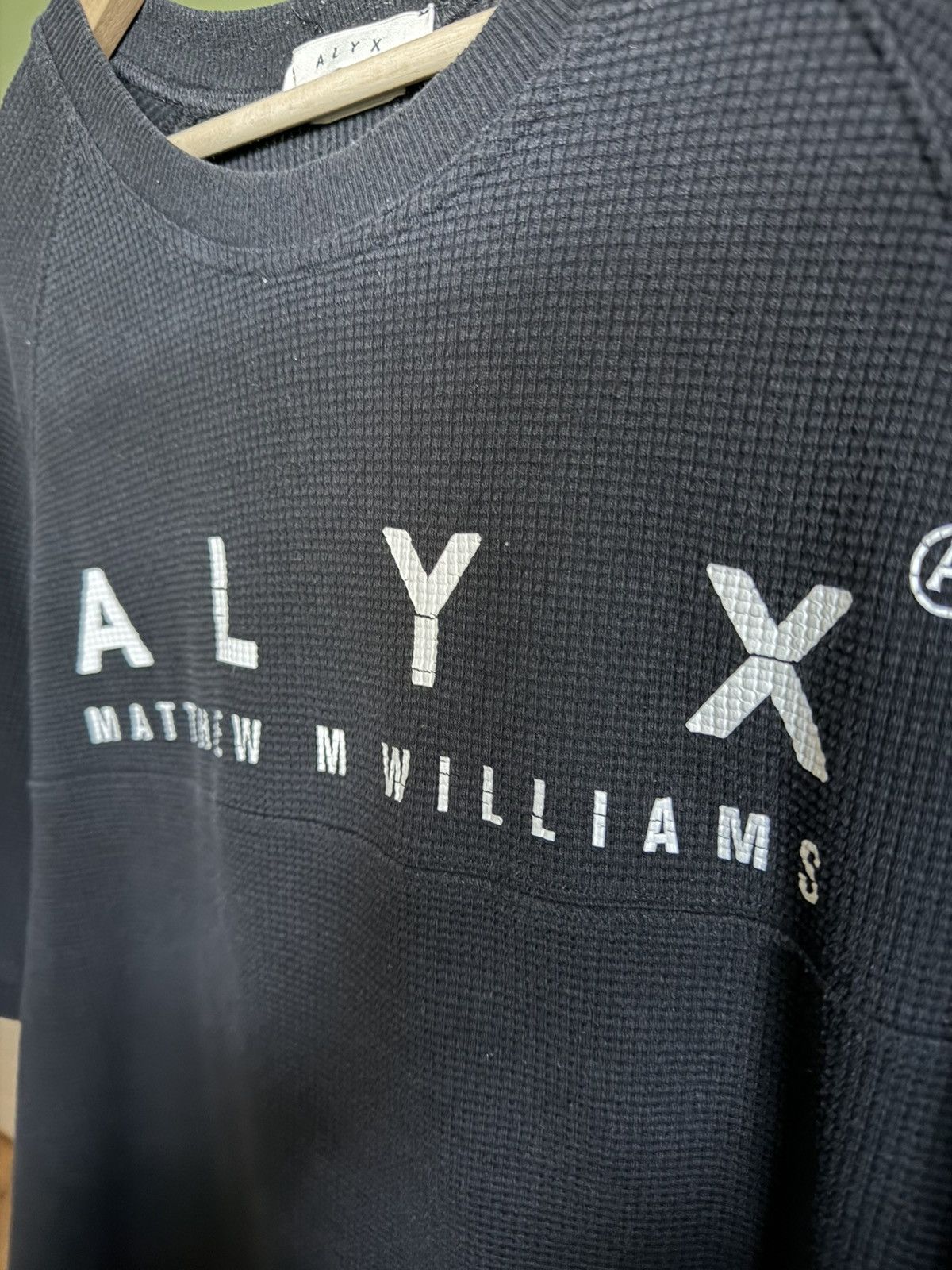 1017 ALYX 9SM 1017 ALYX 9SM Black Thermal Waffle Logo T-Shirt Size US L / EU 52-54 / 3 - 5 Thumbnail