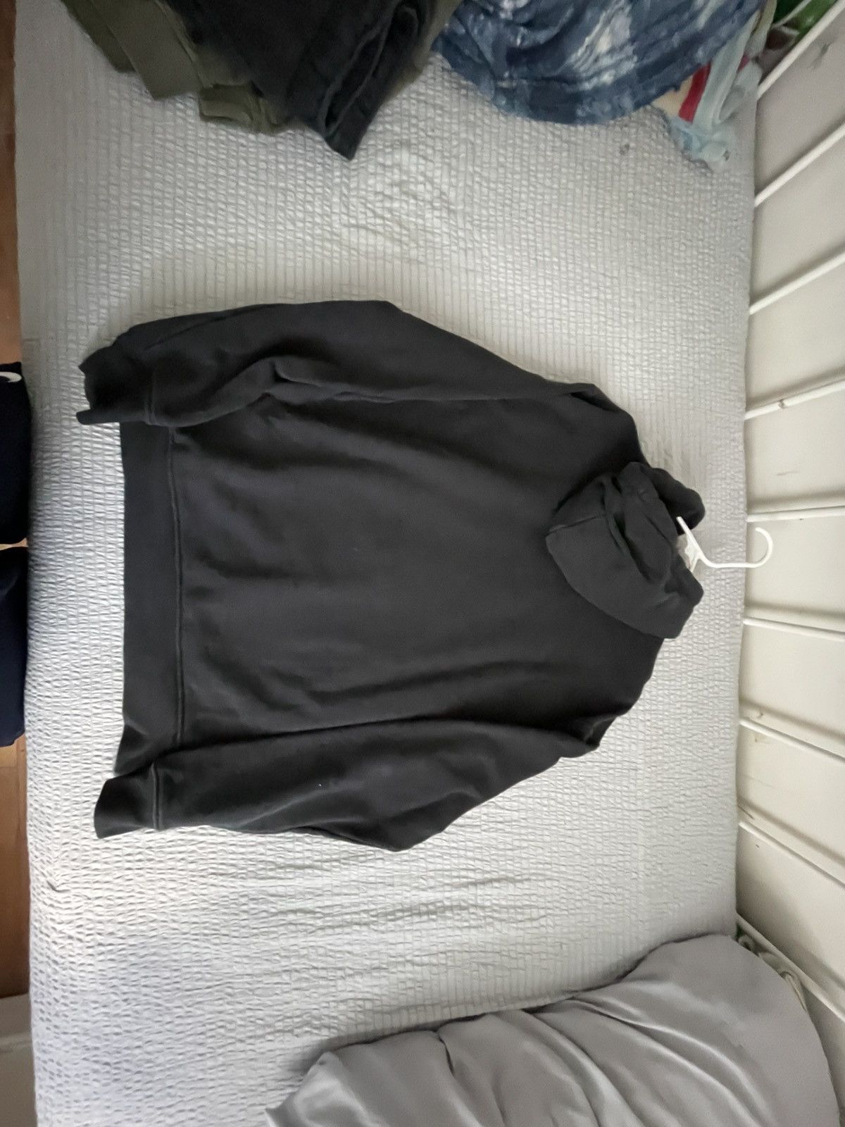 Jordan Brand Jordan All Black Outfit - Hoodie (M) + Sweats (S) Size US M / EU 48-50 / 2 - 3 Thumbnail
