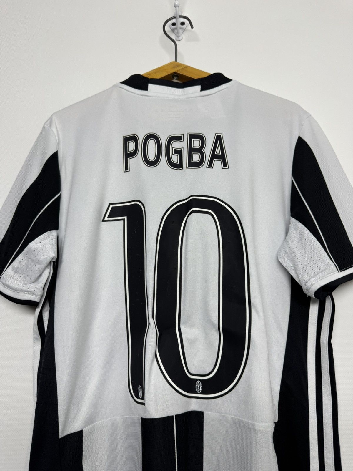 Adidas Vintage Nike Juventus Home Soccer Jersey Drill Rare Size US S / EU 44-46 / 1 - 2 Thumbnail