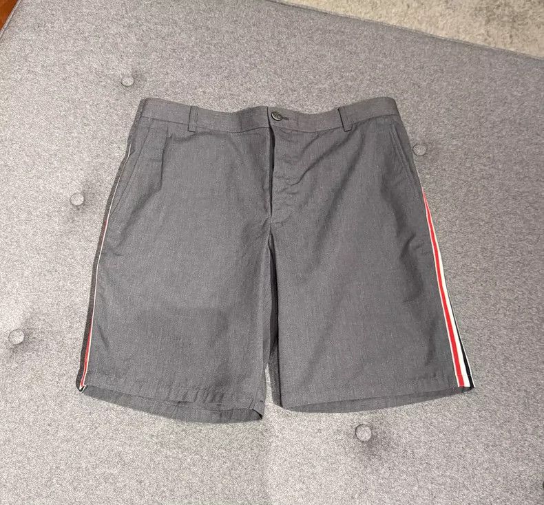 Thom Browne Thom Browne Size 1 Medium gray shorts 2505-Nextarrow Size US 27 - 3 Thumbnail