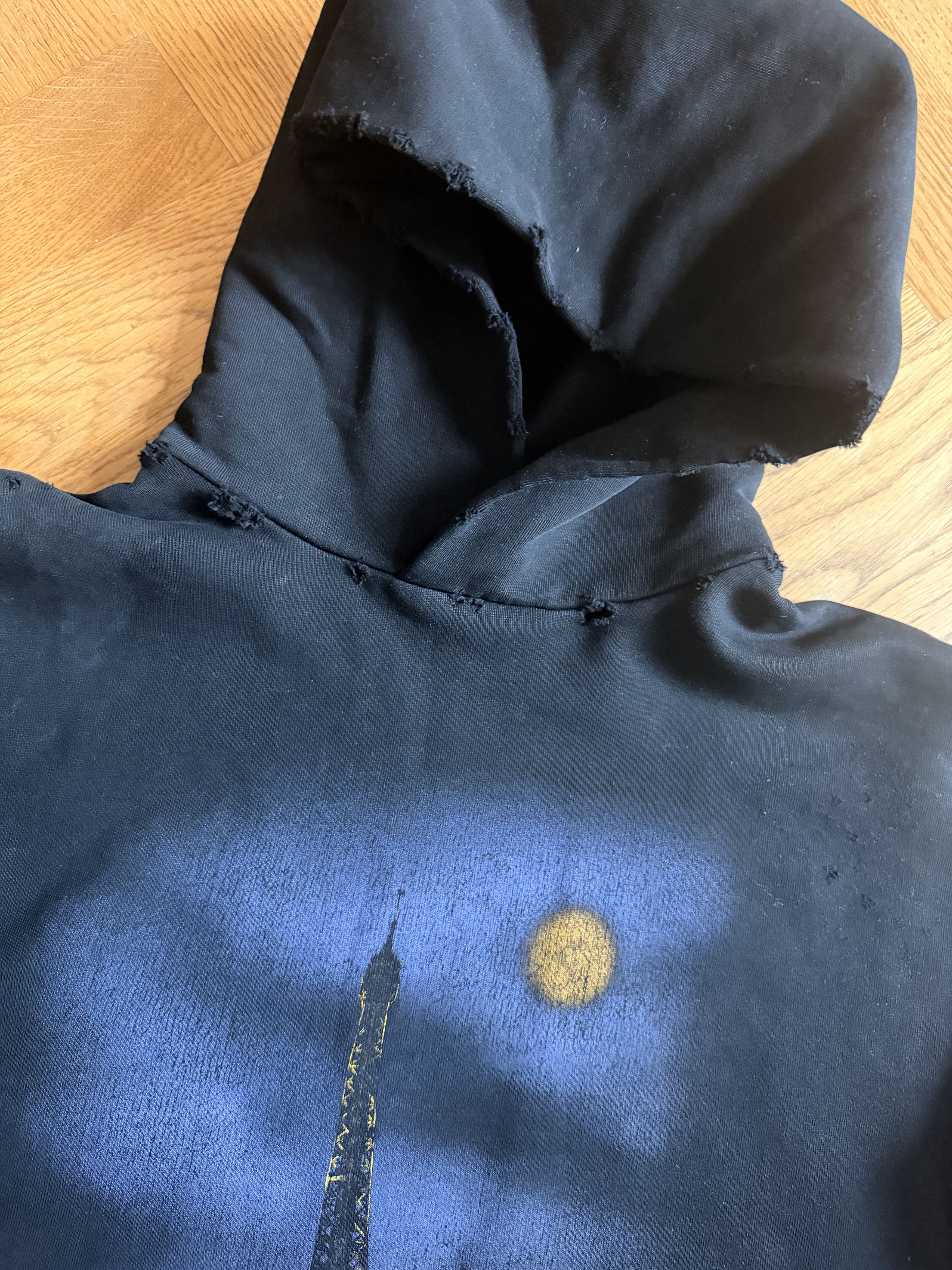 Balenciaga Balenciaga Paris Moon Hoodie No Pocket Black Size US M / EU 48-50 / 2 - 18 Thumbnail
