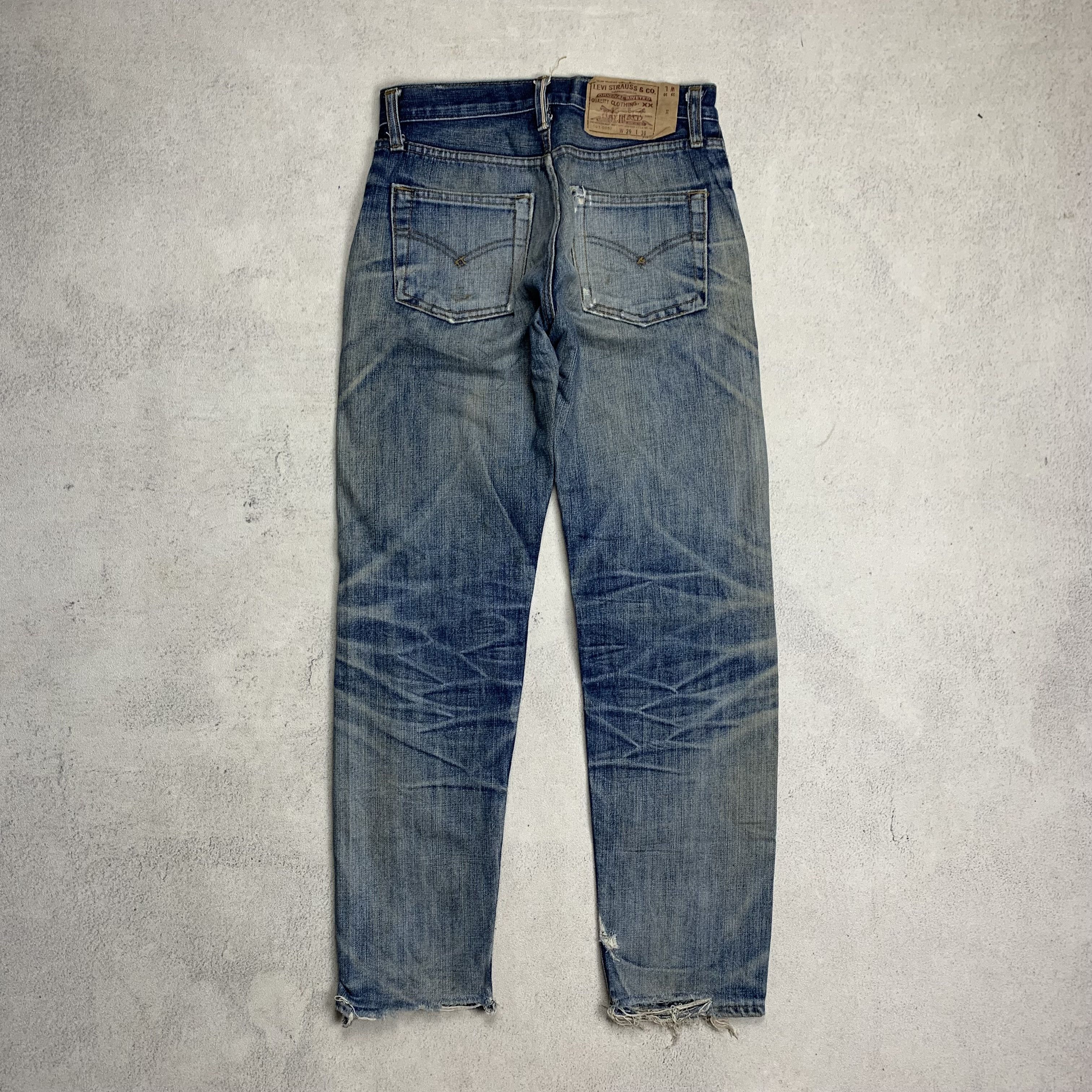 Levi's Vintage Levi's 501 Big E Selvedge Distressed Jeans Size US 27 - 6 Thumbnail