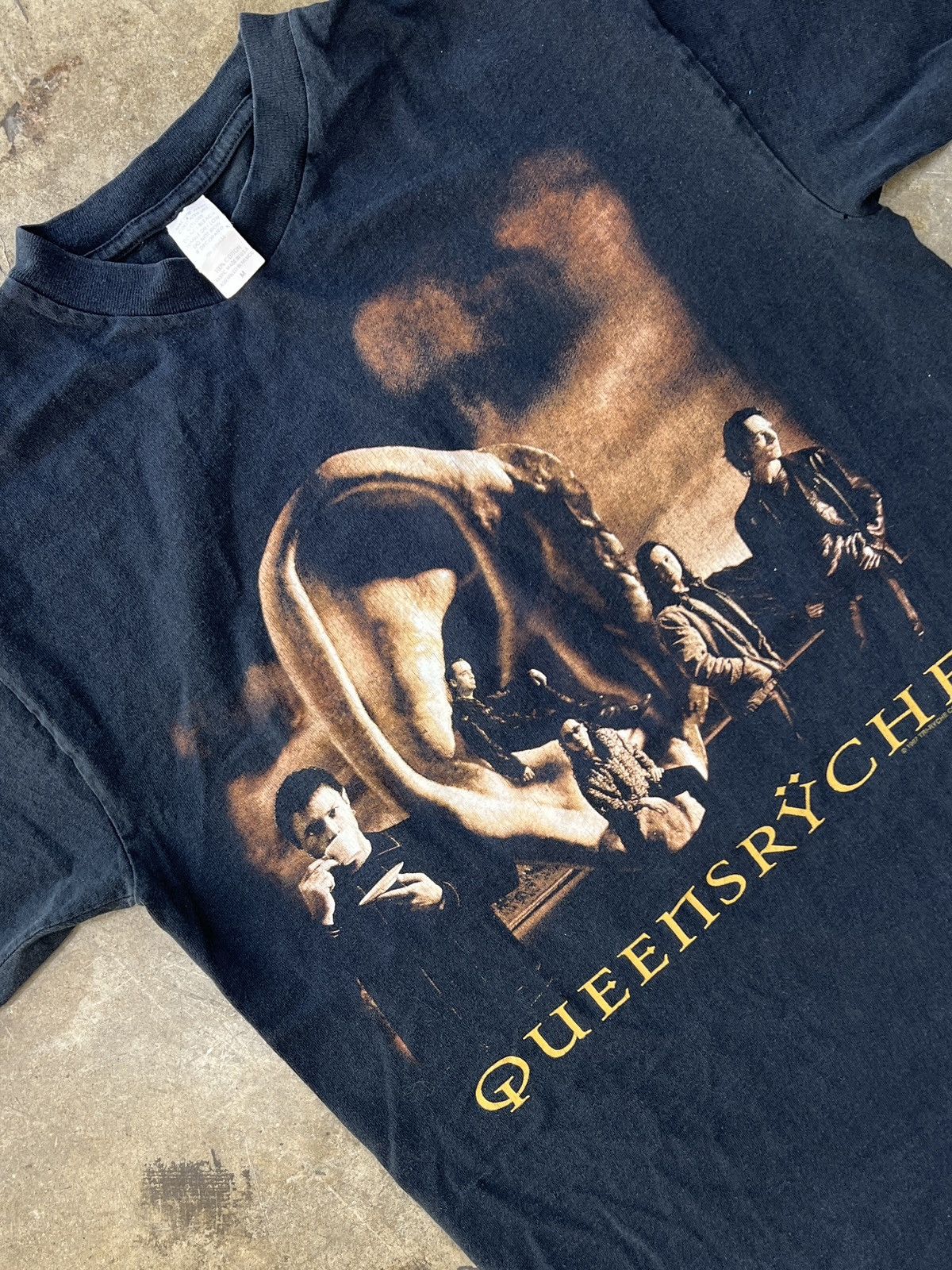 Vintage Vintage 1997 Queensryche Tee Medium Size US M / EU 48-50 / 2 - 1 Thumbnail