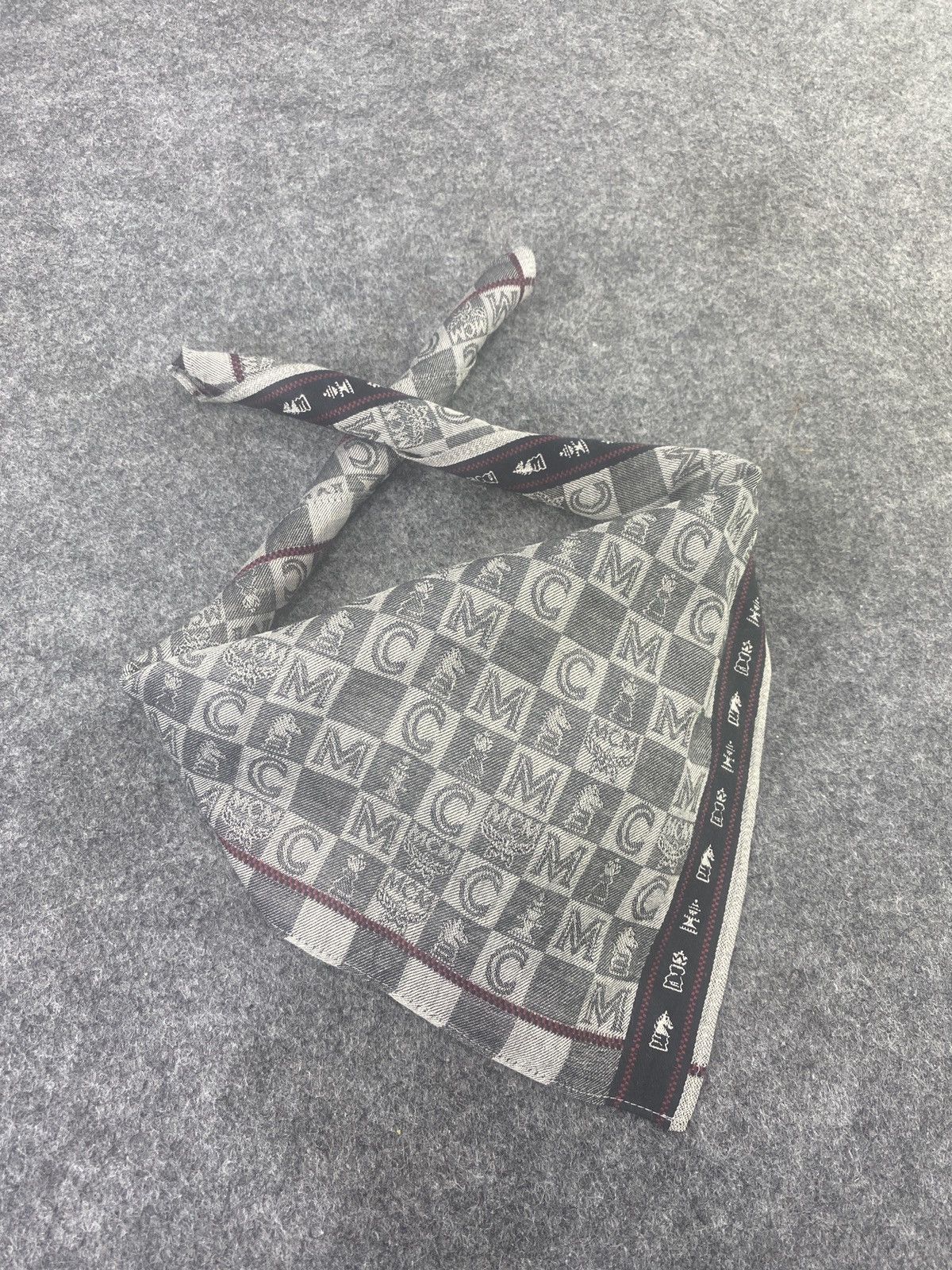 MCM × Vintage MCM Handkerchief / Bandana / Neckerchief-B079 Size ONE SIZE - 1 Thumbnail