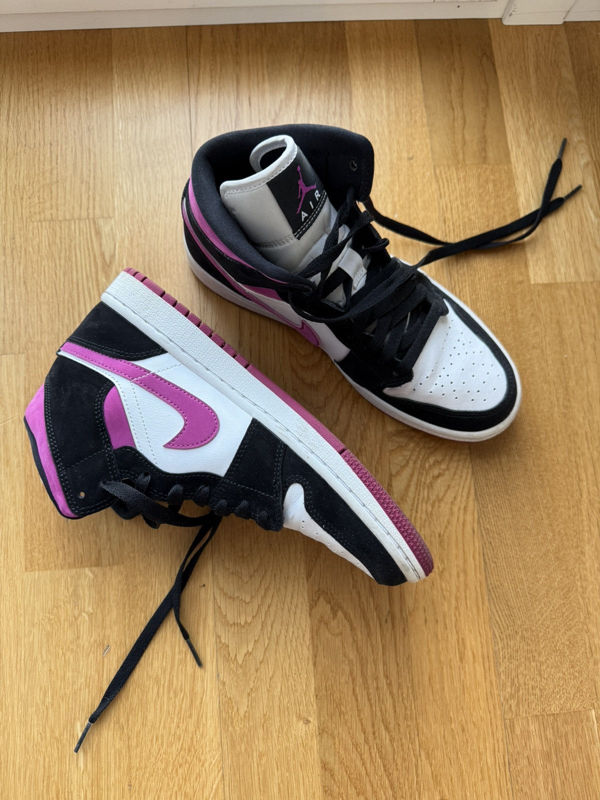 Cactus Flower Air Jordan Mid Flowers Jordan 11 Floral Flower - Main Image