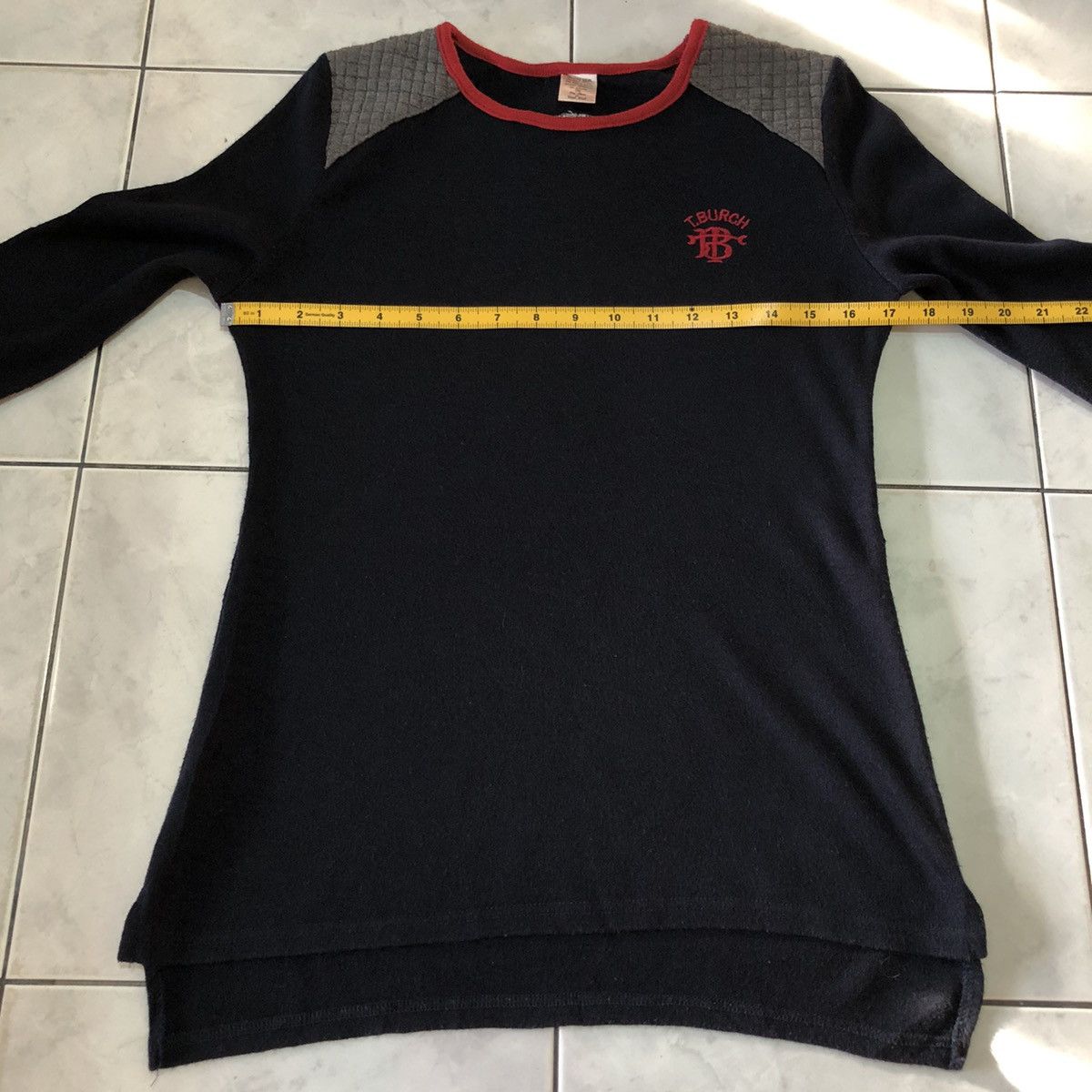 Tory Burch Tory Burch Luxury Quilted Shoulder Bold Red Embroidery Logo Size M / US 6-8 / IT 42-44 - 16 Thumbnail