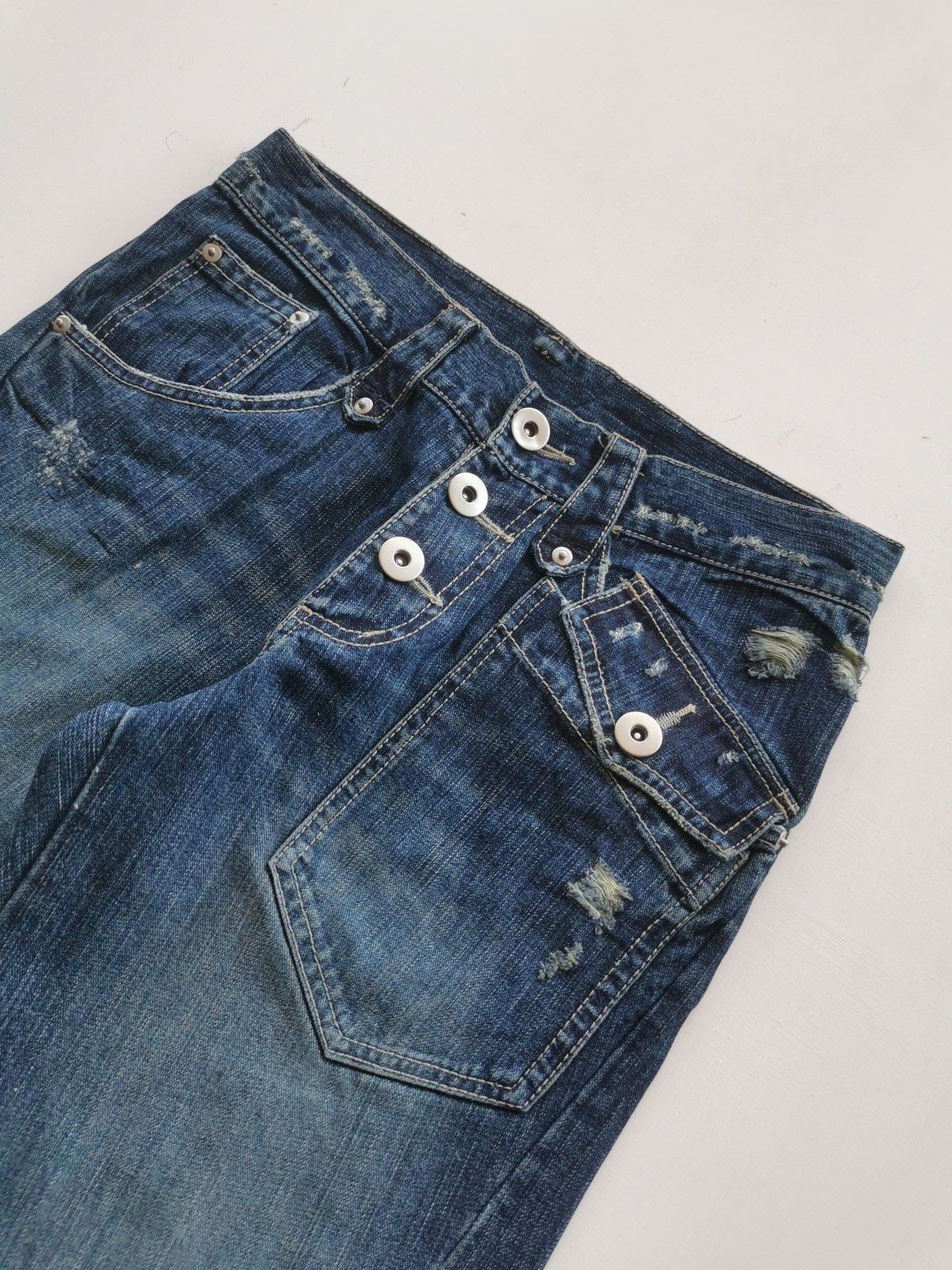 Seditionaries Stars Distressed Twist Leg Punk Denim Jeans Size US 30 / EU 46 - 3 Thumbnail