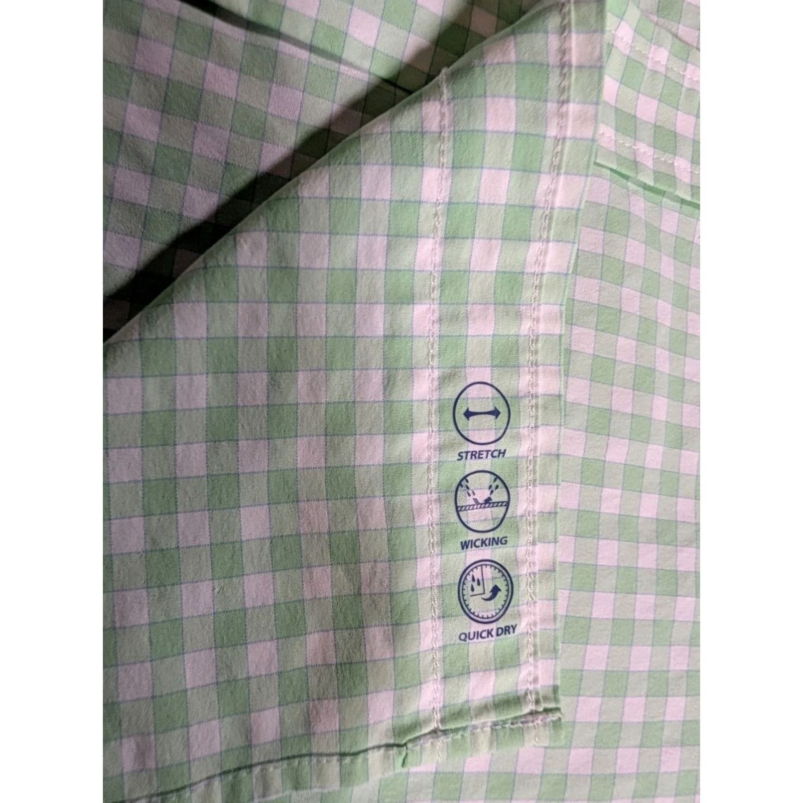 Vineyard Vines Vineyard Vines OTG Green And White Gingham Performance Button Down Men's Small Shirt Mens Small Green Plaid Button-Up Stretch Seasonal 90s? Size US S / EU 44-46 / 1 - 6 Thumbnail