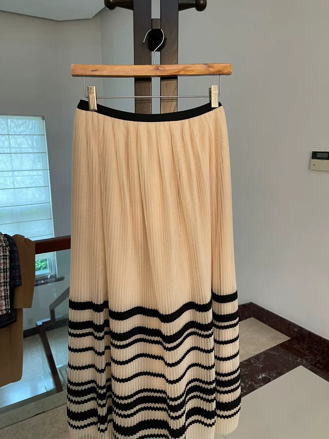 Valentino Red Valentino Pleated Runway Style Skirt Size US 38 / EU 54 - 1 Thumbnail