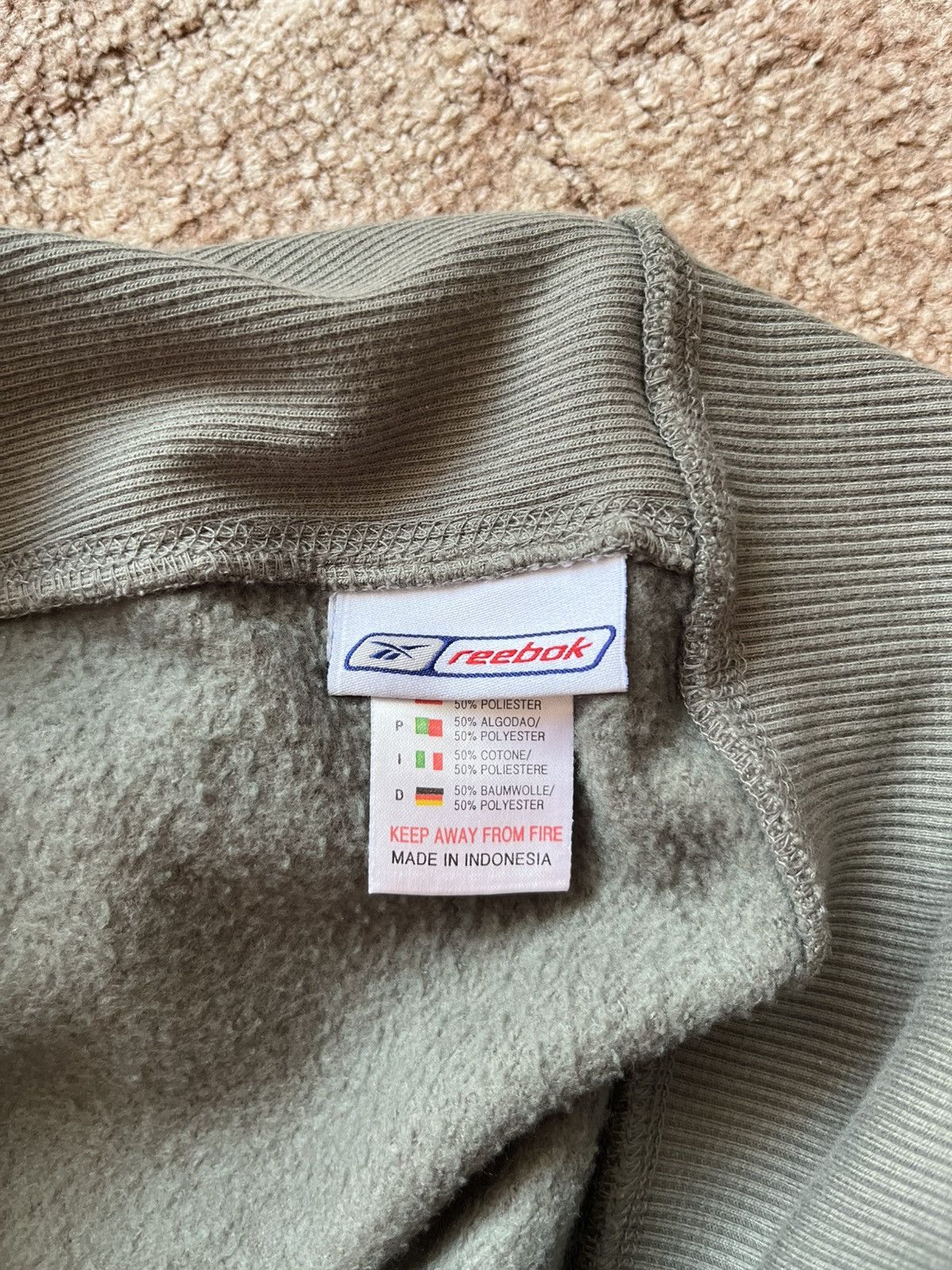 Reebok Vintage Reebok 90's Green Big Logo Boston USA Sweatshirt Size US L / EU 52-54 / 3 - 5 Thumbnail