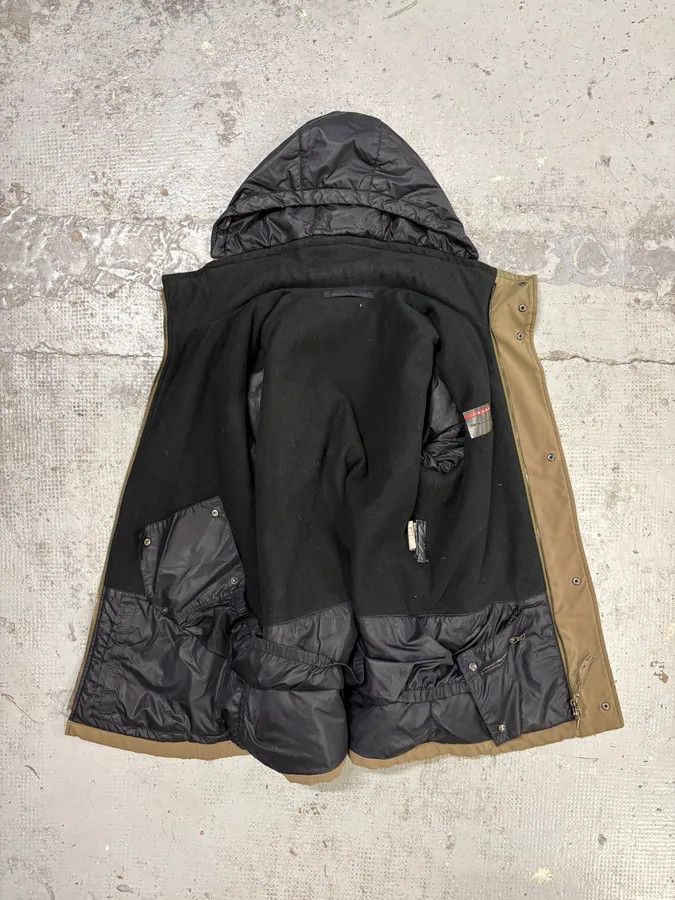 Prada AW2009 Prada Linea Rossa Beige Nylon Ski Removable Hood Jacket Size US M / EU 48-50 / 2 - 7 Thumbnail