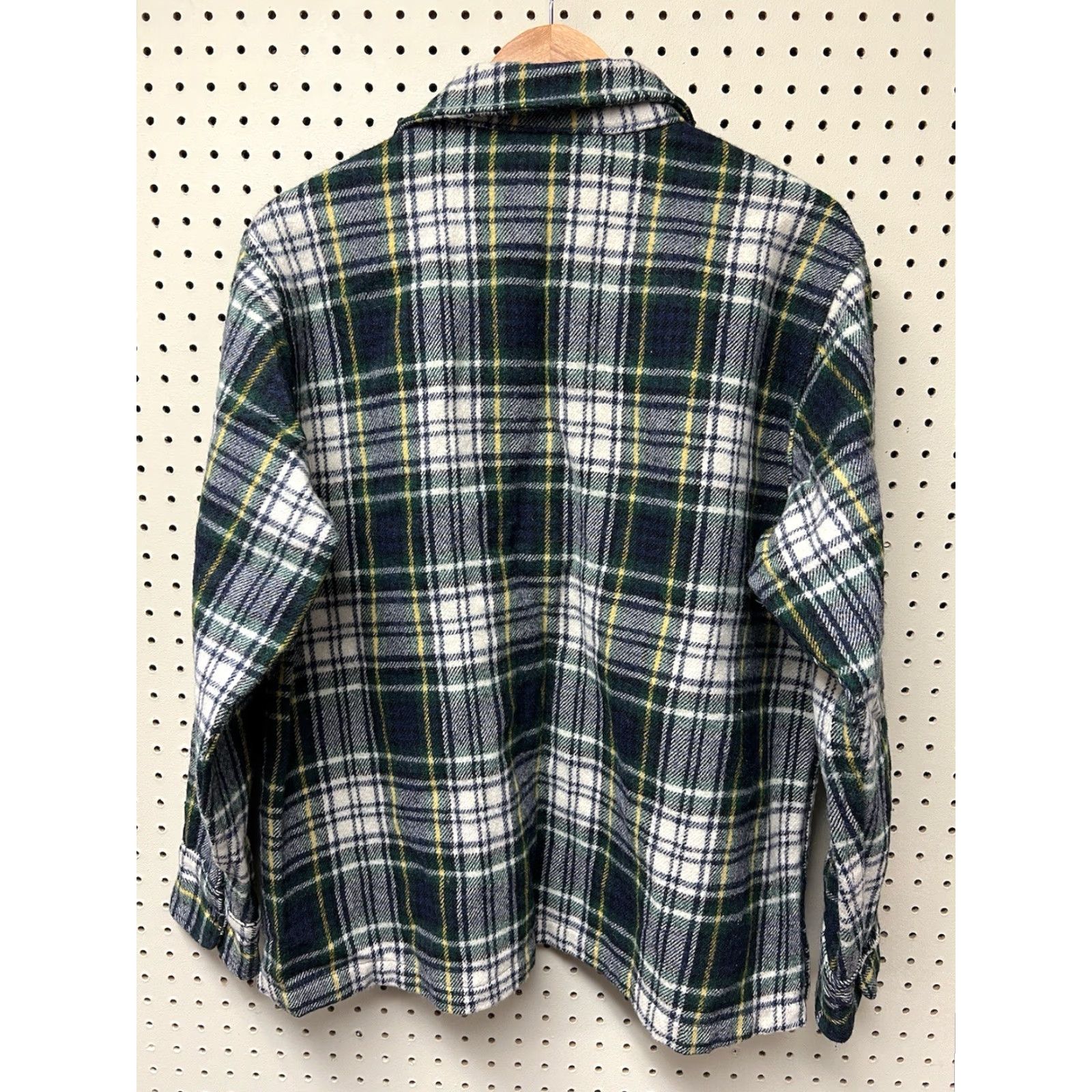 Vintage VINTAGE L.L. Bean Mens Pullover Wool Flannel Shirt USA Made Plaid L Size US L / EU 52-54 / 3 - 2 Thumbnail