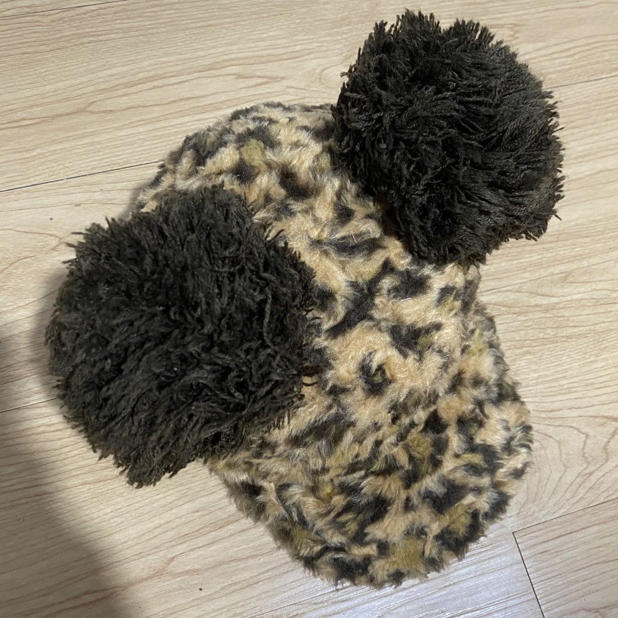 Cartoon Network × Disney 💥LIMITED💥 Mickey Mouse Fan Cap Leopard Pattern Size ONE SIZE - 5 Thumbnail