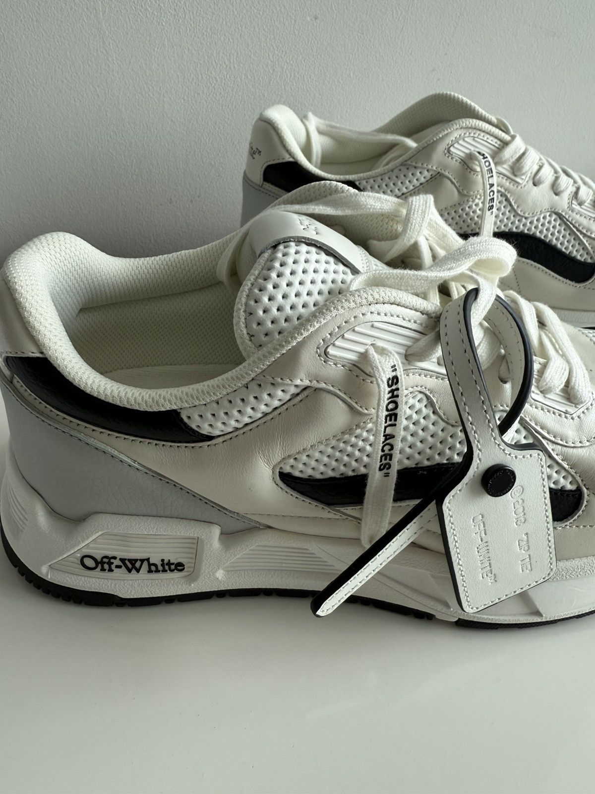 Off-White Off-White Kick Off Low Top Sneakers White Black Size US 10 / EU 43 - 3 Thumbnail