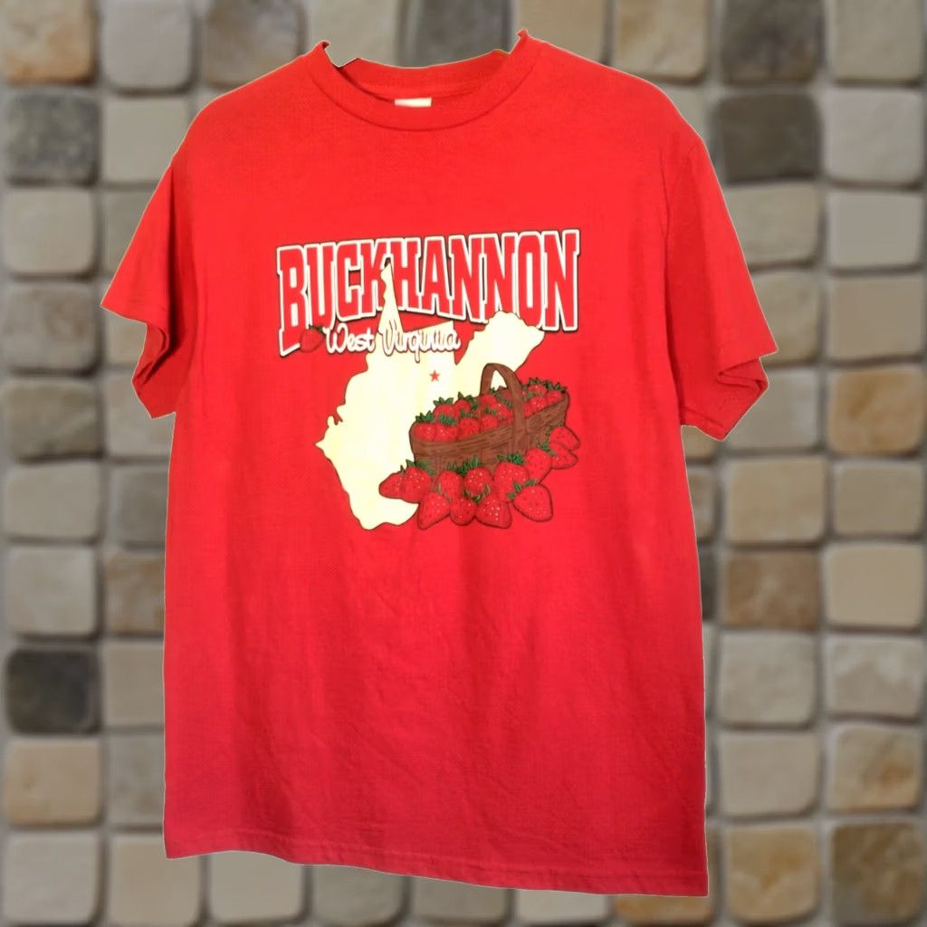 Vintage Buckhannon West Virginia Shirt Medium Red 100% Cotton T-Shirt Men MW Regular Knit Strawberry Farm WV WV Strawberry Festival Size US M / EU 48-50 / 2 - 1 Thumbnail