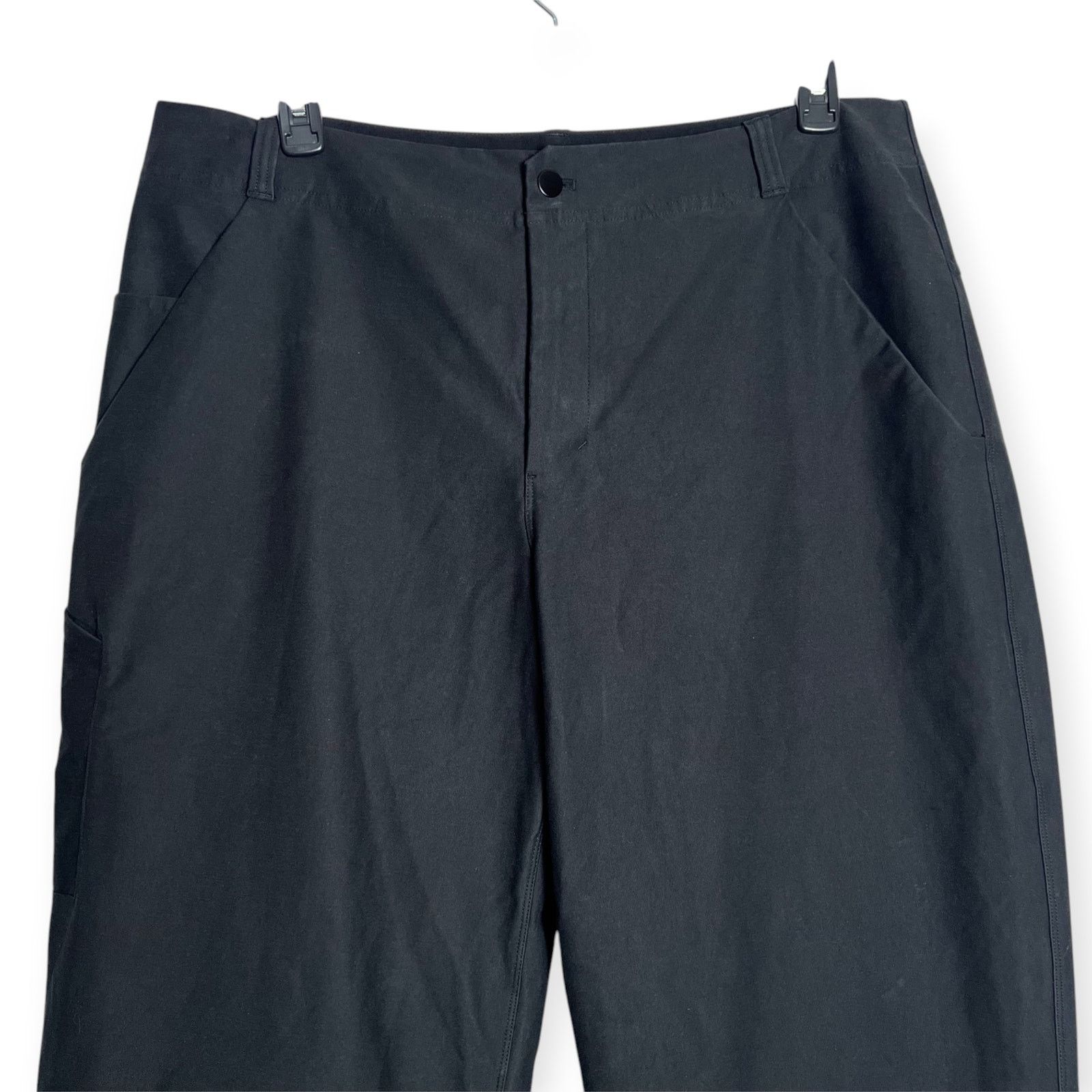 Lululemon Lululemon Utilitech Carpenter Pant Black Straight Leg Sz 38 Size US 38 / EU 54 - 10 Thumbnail