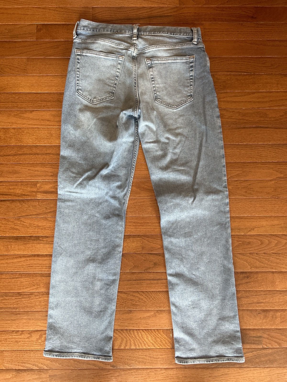Old Navy Loose fit jeans old navy Size US 30 / EU 46 - 2 Thumbnail