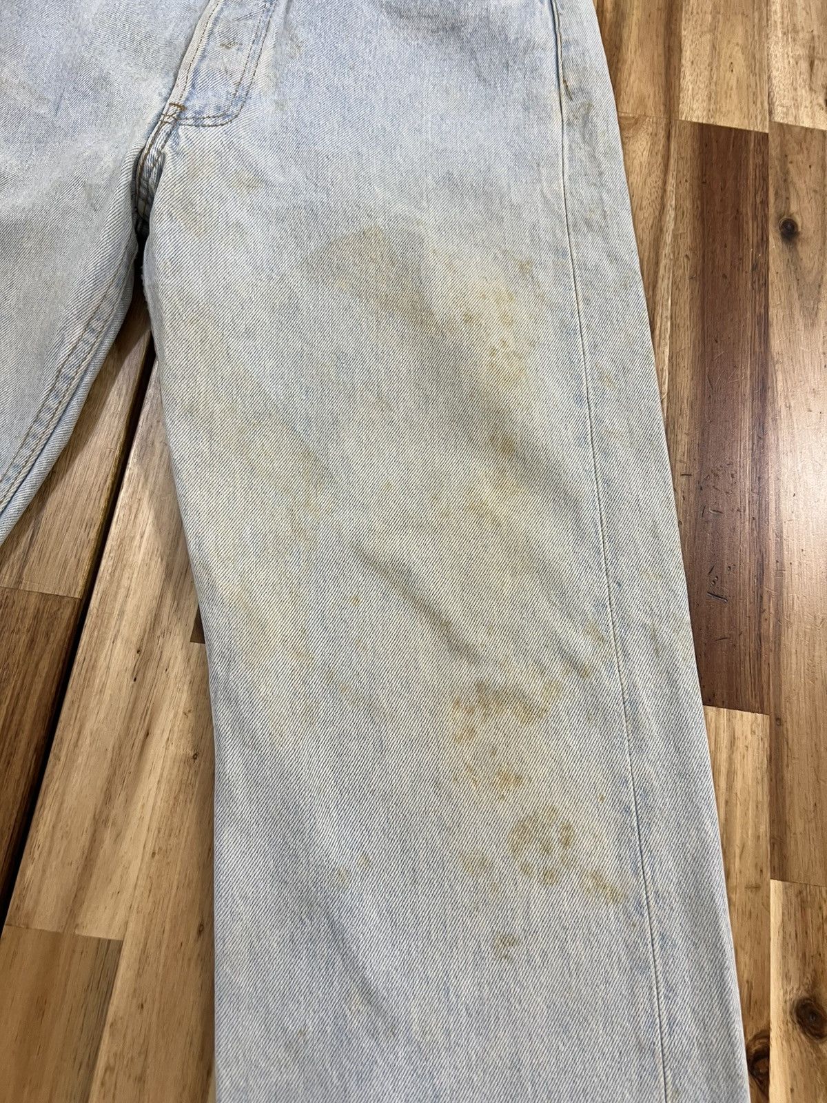 Vintage Vintage 90’s Trashed Levis 501 Non Selvedge Button 501 Denim Size US 32 / EU 48 - 4 Thumbnail