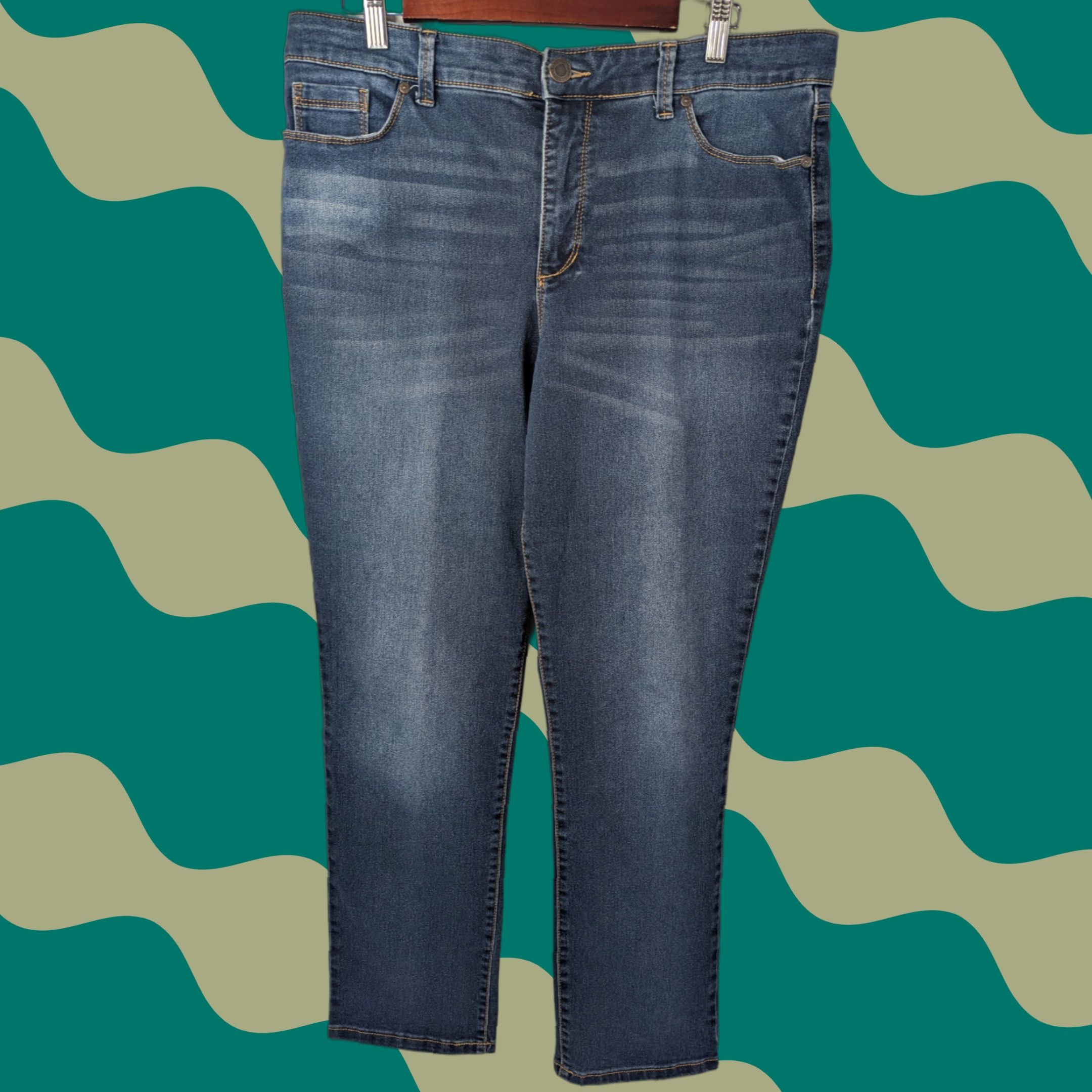 Vintage Bandolino Jeans Size 16 Womens Amy High Rise Medium Wash Blue Denim Stretch Size 38" / US 16 / IT 52 - 1 Thumbnail
