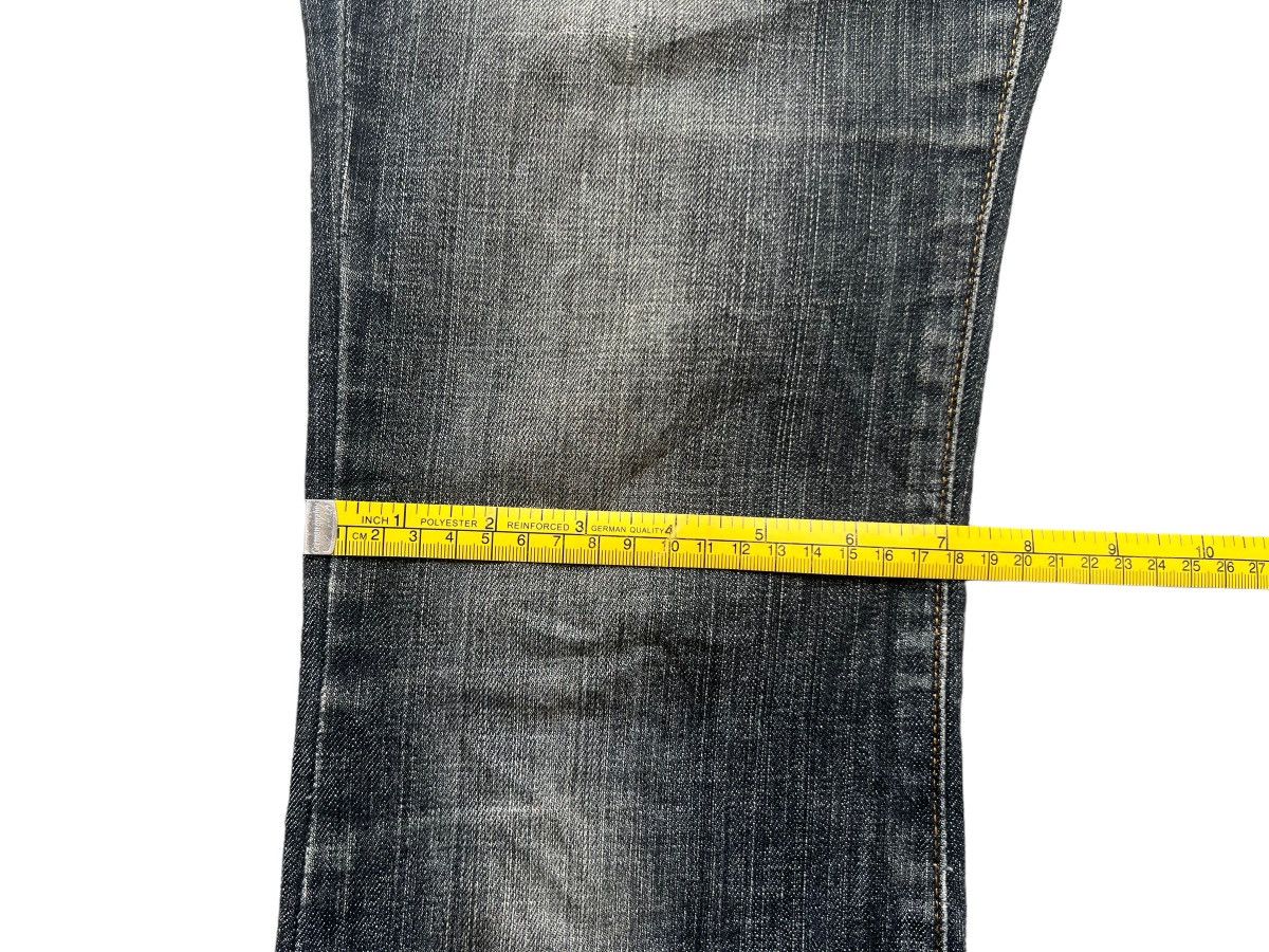 Uniqlo Uniqlo Black Low Rise Bootcut Flare Denim Jeans 30x29 Size 30" / US 8 / IT 44 - 15 Thumbnail
