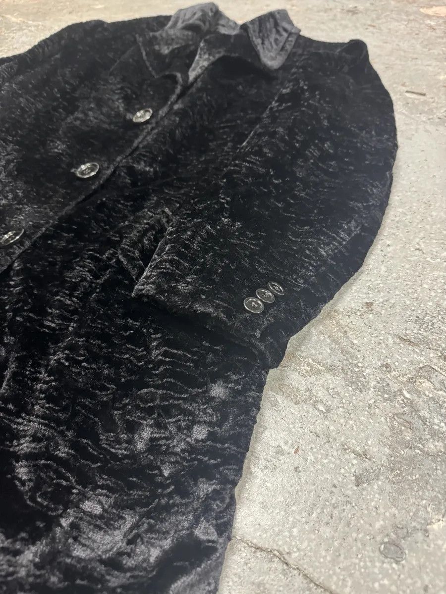 Dolce & Gabbana × Vintage AW1998 Dolce & Gabbana Fur Effect Relief Black Long Jacket Size US M / EU 48-50 / 2 - 9 Thumbnail