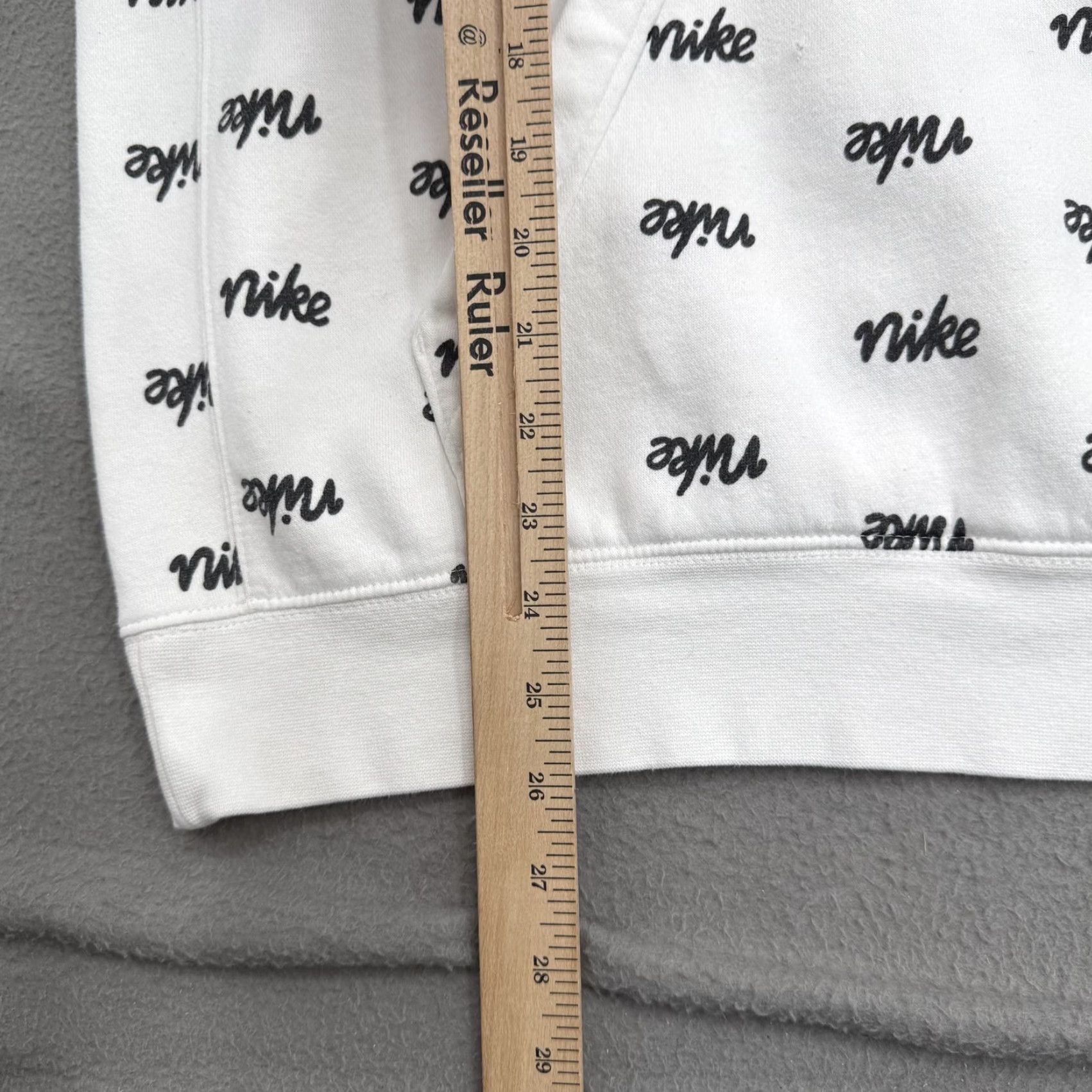 Nike Nike Hoodie Mens 2XL White Allover Script Logo Pullover Fleece Kangaroo Pocket Size US XXL / EU 58 / 5 - 5 Thumbnail