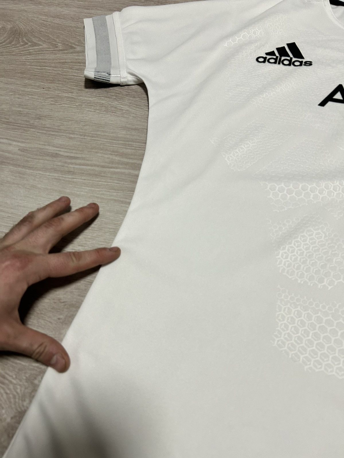 Adidas All Blacks Adidas Jersey Rugby Shirt 2019 away size S-M Size US S / EU 44-46 / 1 - 11 Thumbnail