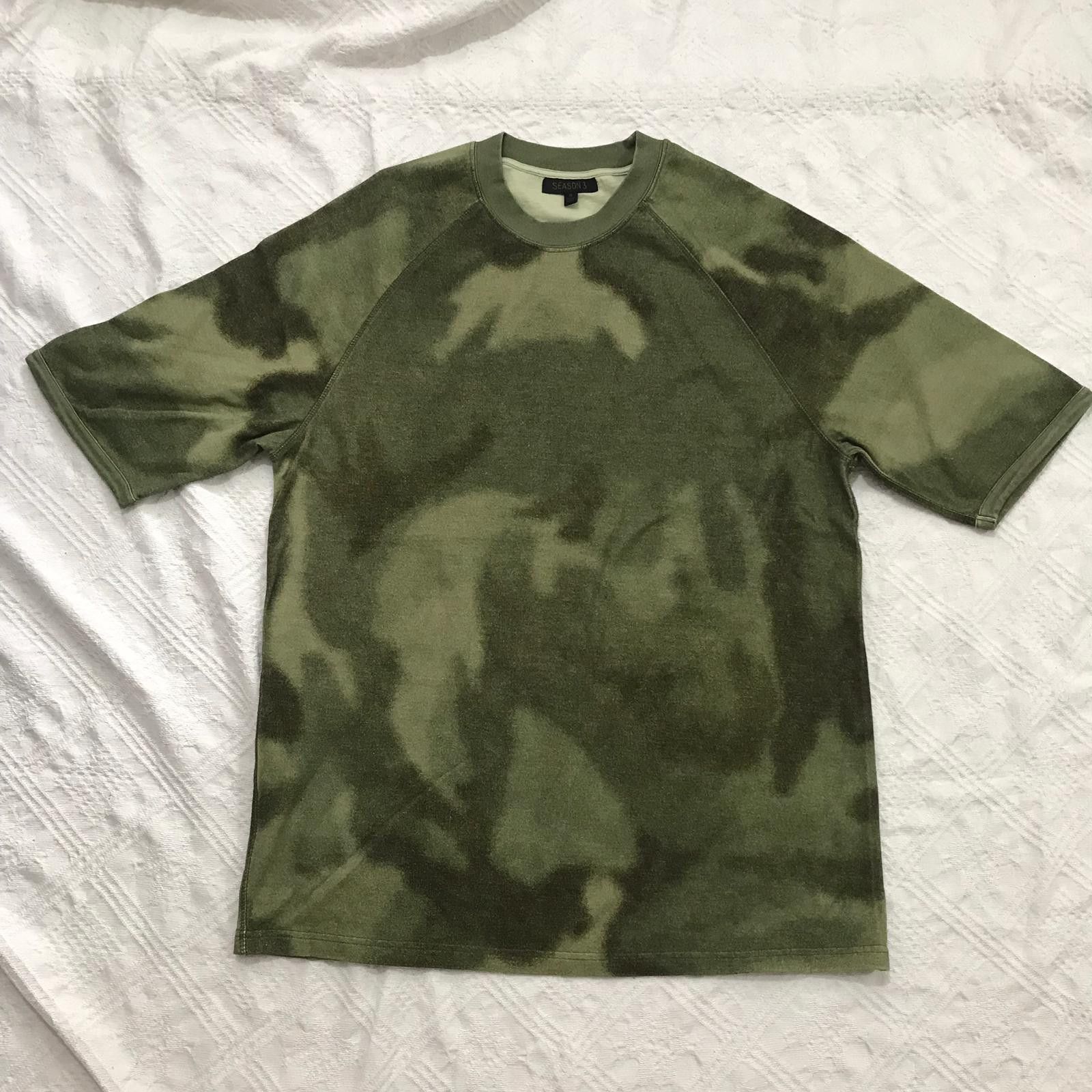 Yeezy Yeezy Season 3 Camo Raglan Oversized Tee Size US S / EU 44-46 / 1 - 5 Thumbnail