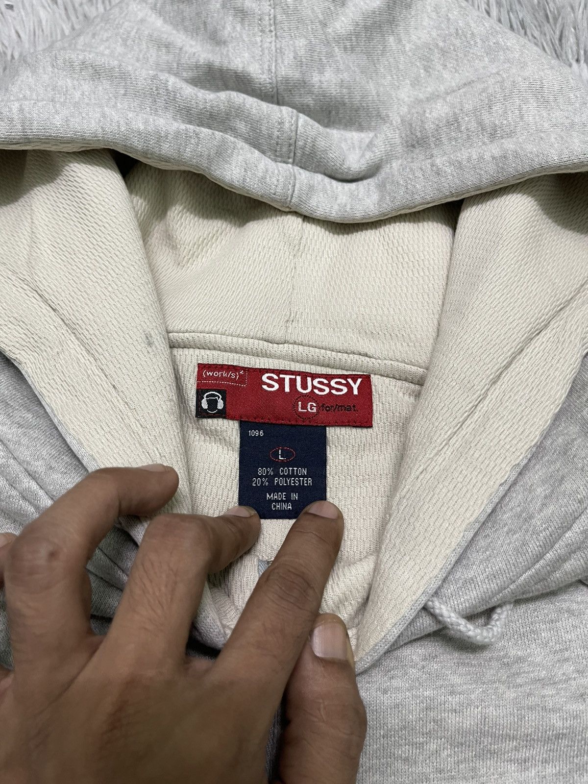 Stussy 2000s STUSSY JAPAN HOODIE ZIP UP SIMPLE DESIGN DISTRESSED Size US L / EU 52-54 / 3 - 8 Thumbnail