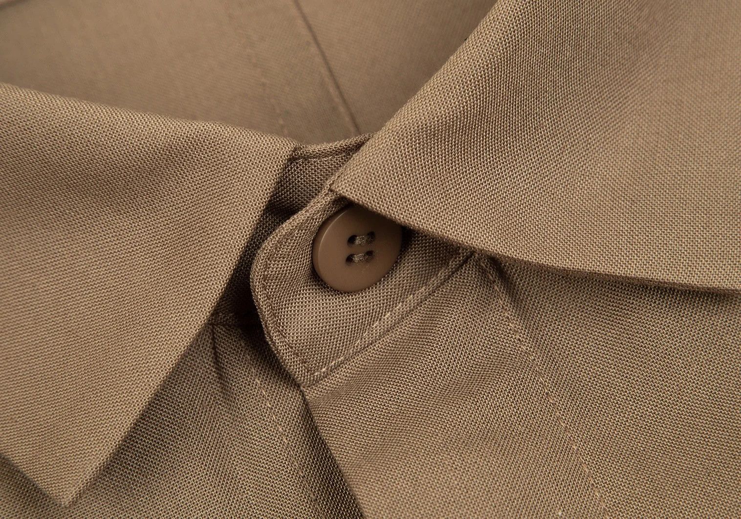 Issey Miyake Front-Button Dolman Shirt in Brown, Size 4 Size US XL / EU 56 / 4 - 4 Thumbnail