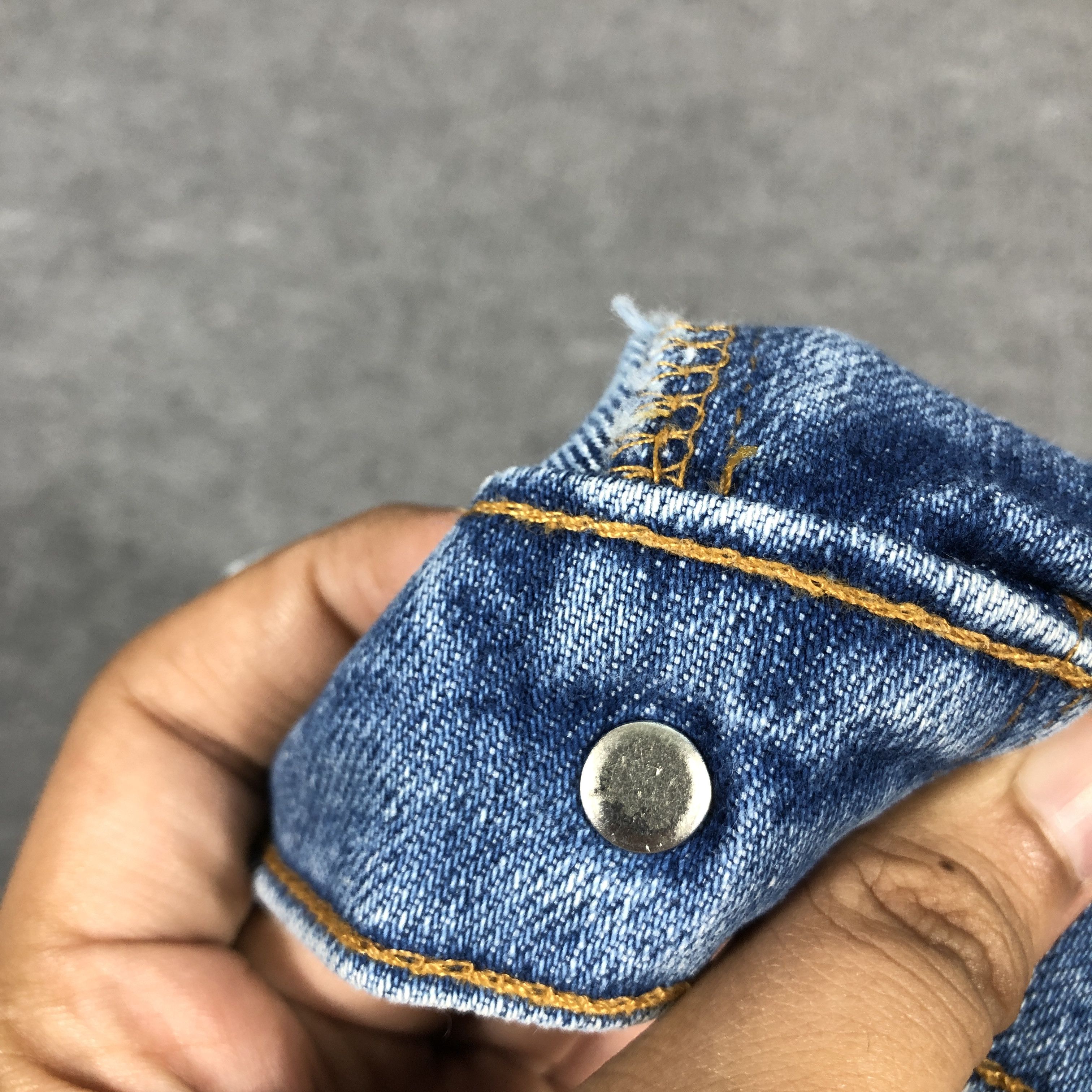 Levi's × Vintage Womens 90s Vintage Levis 540 Jeans Relaxed Fit L887W Size 39" - 9 Thumbnail