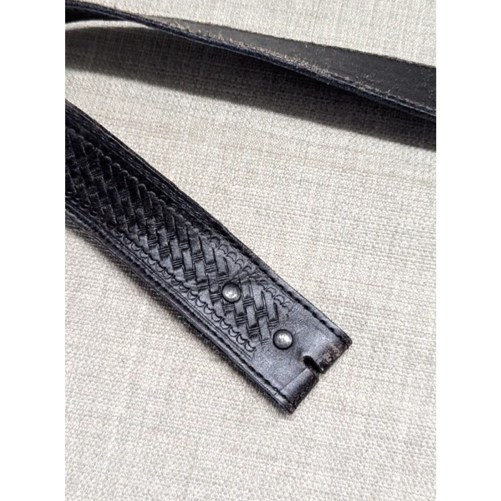 Vintage VINTAGE WESTERN beltTOOLED COWBOY belt black leather 36 basketweave 1-1/2" Mens Size 36 - 6 Thumbnail