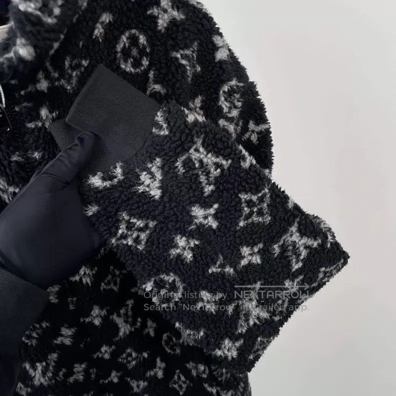 Louis Vuitton Louis Vuitton Monogram Black Logoed Teddy Cashmere Jacket Size US XS / EU 42 / 0 - 3 Thumbnail