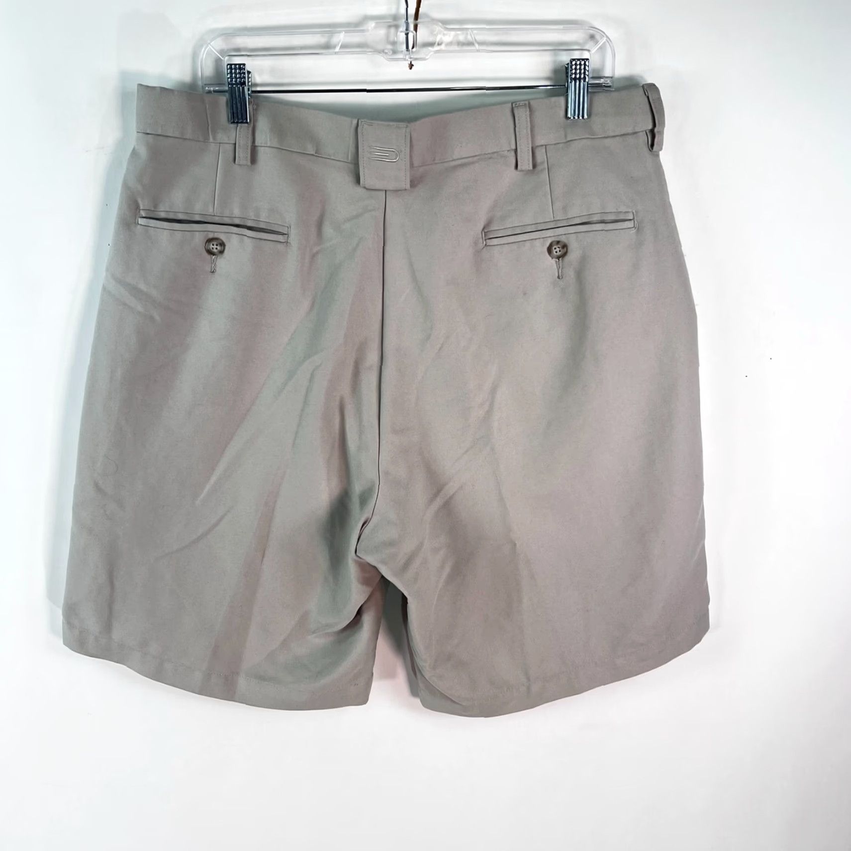 Dockers Dockers Mens Flat Front Regular Fit Tan Chino Shorts Size 36 Casual Golf Short 9 Inseam 5-Pocket Beige Belt Loops Modern Comfort Stretch Clothing Mens Size US 36 / EU 52 - 5 Thumbnail