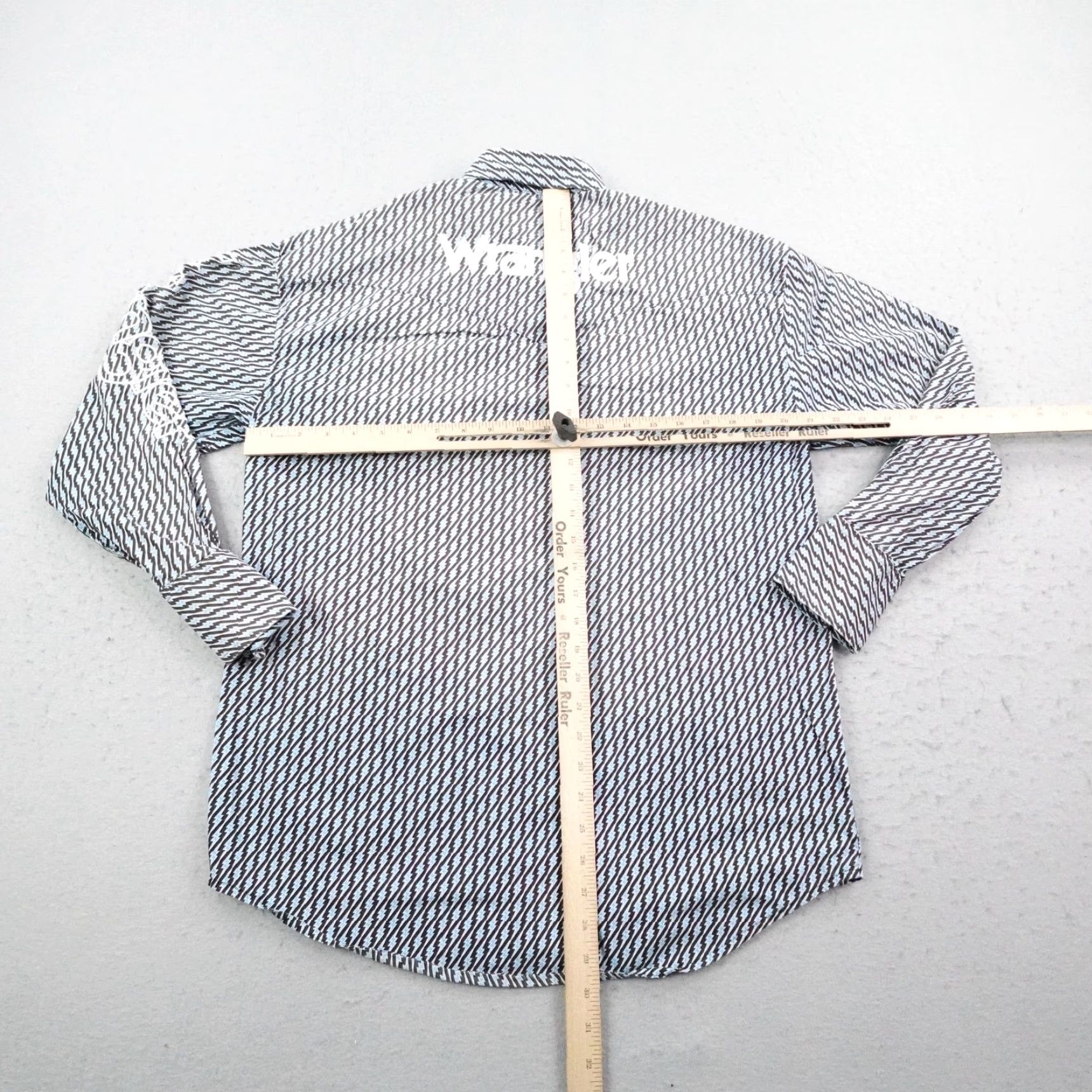 Wrangler VTG Wrangler Shirt Medium Blue Lightning Western Pearl Snap Embroidered Rodeo Mens M Size Regular Cotton Button-Up Long Sleeve Size US M / EU 48-50 / 2 - 6 Thumbnail