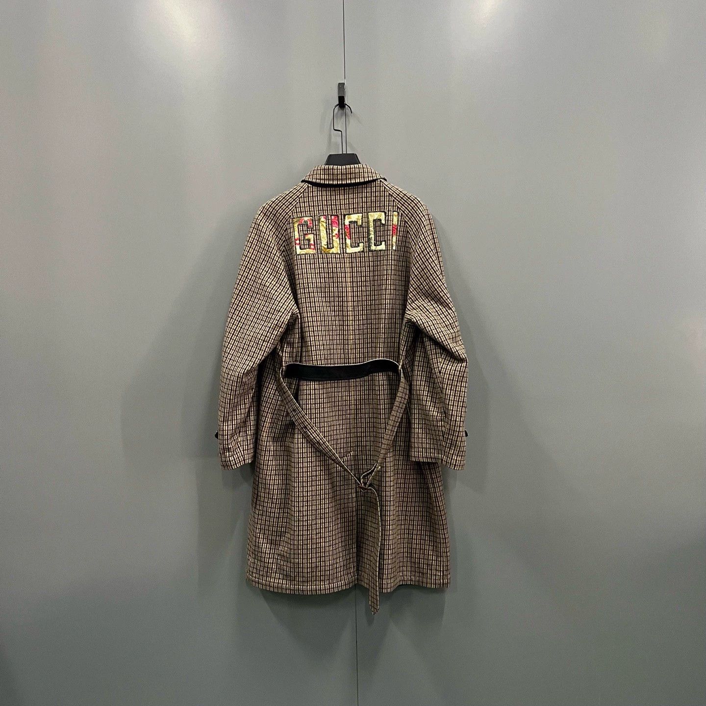 Gucci GUCCI check logo reversible coat, Size M / US 6-8 / IT 42-44 - 2 Thumbnail