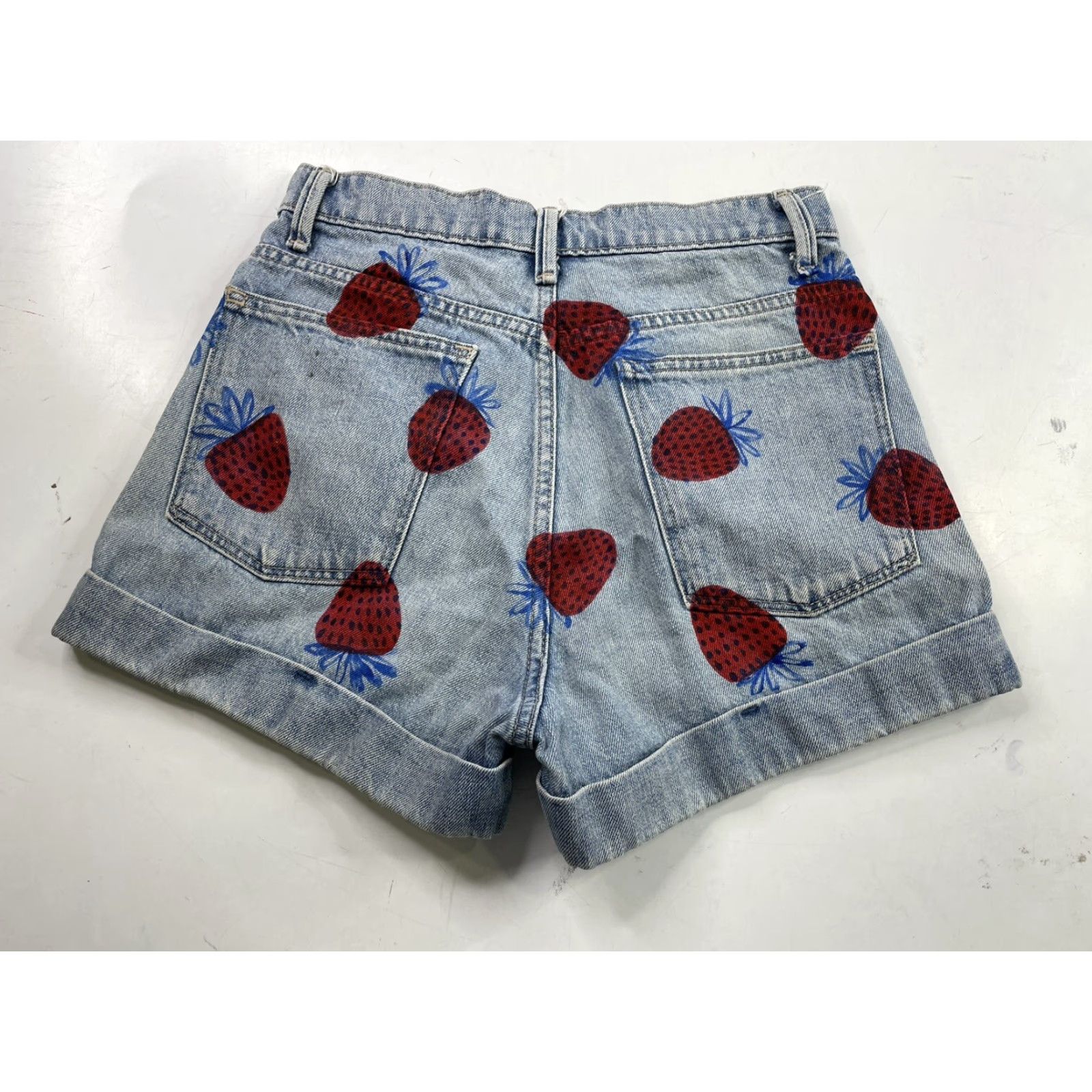 Gap GAP Women’s High Rise Cuffed Denim Jean Shorts Size 25 Custom Strawberries Size 42" / US 20 - 5 Thumbnail