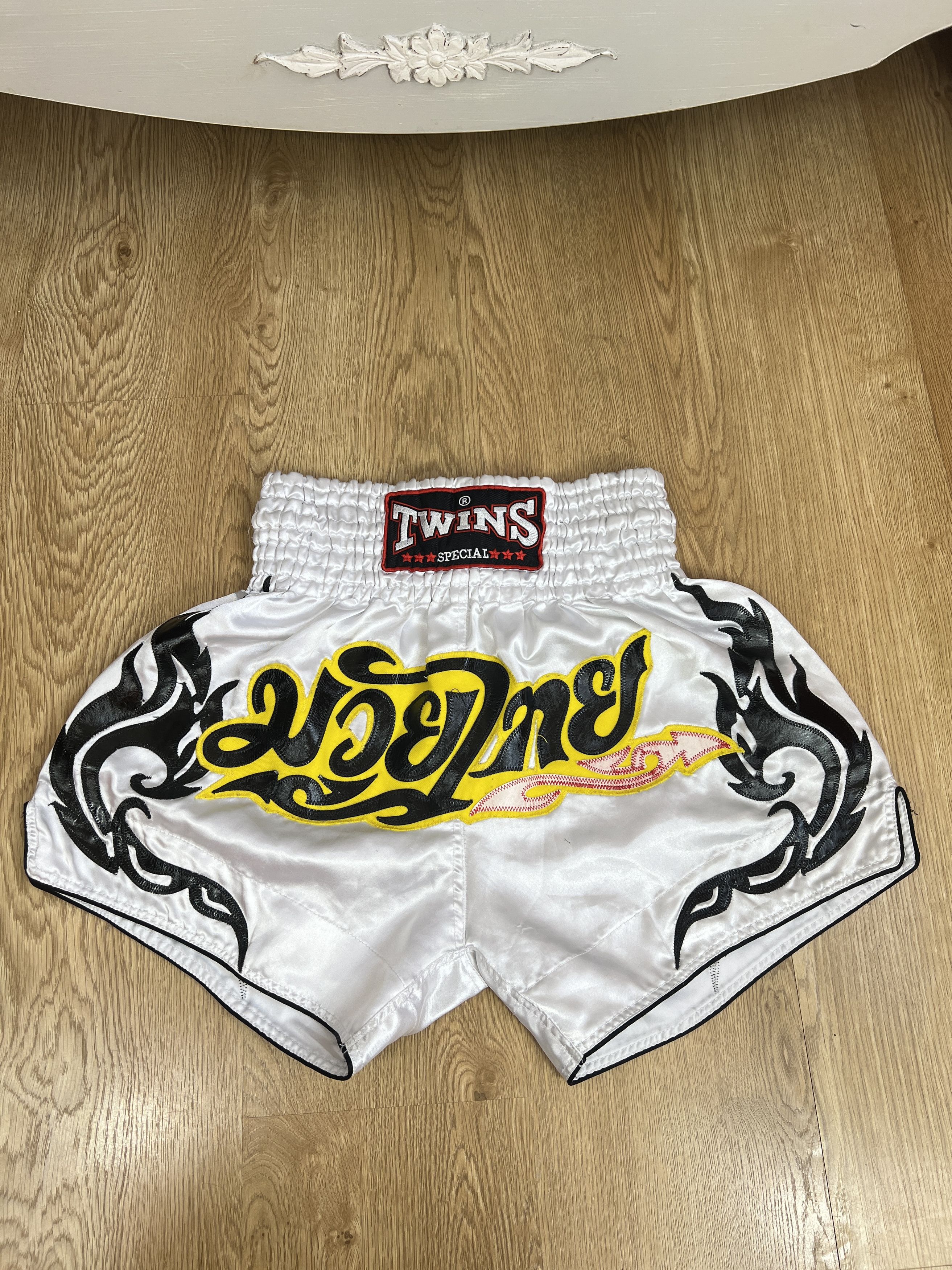 Vintage VINTAGE MUAY THAI BOXING TWINS SHORTS Size US 30 / EU 46 - 1 Thumbnail
